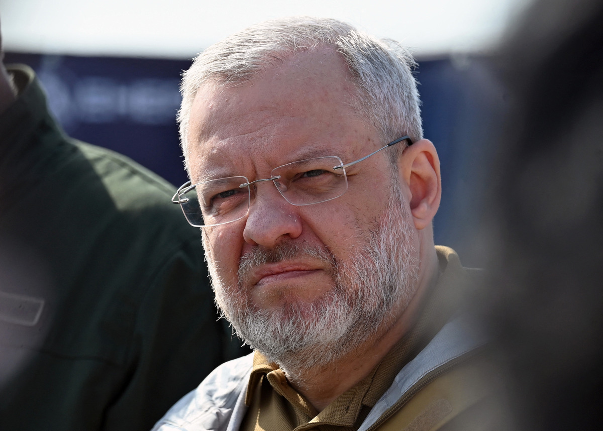 Ukraine Detains Former Minister in Corruption Probe