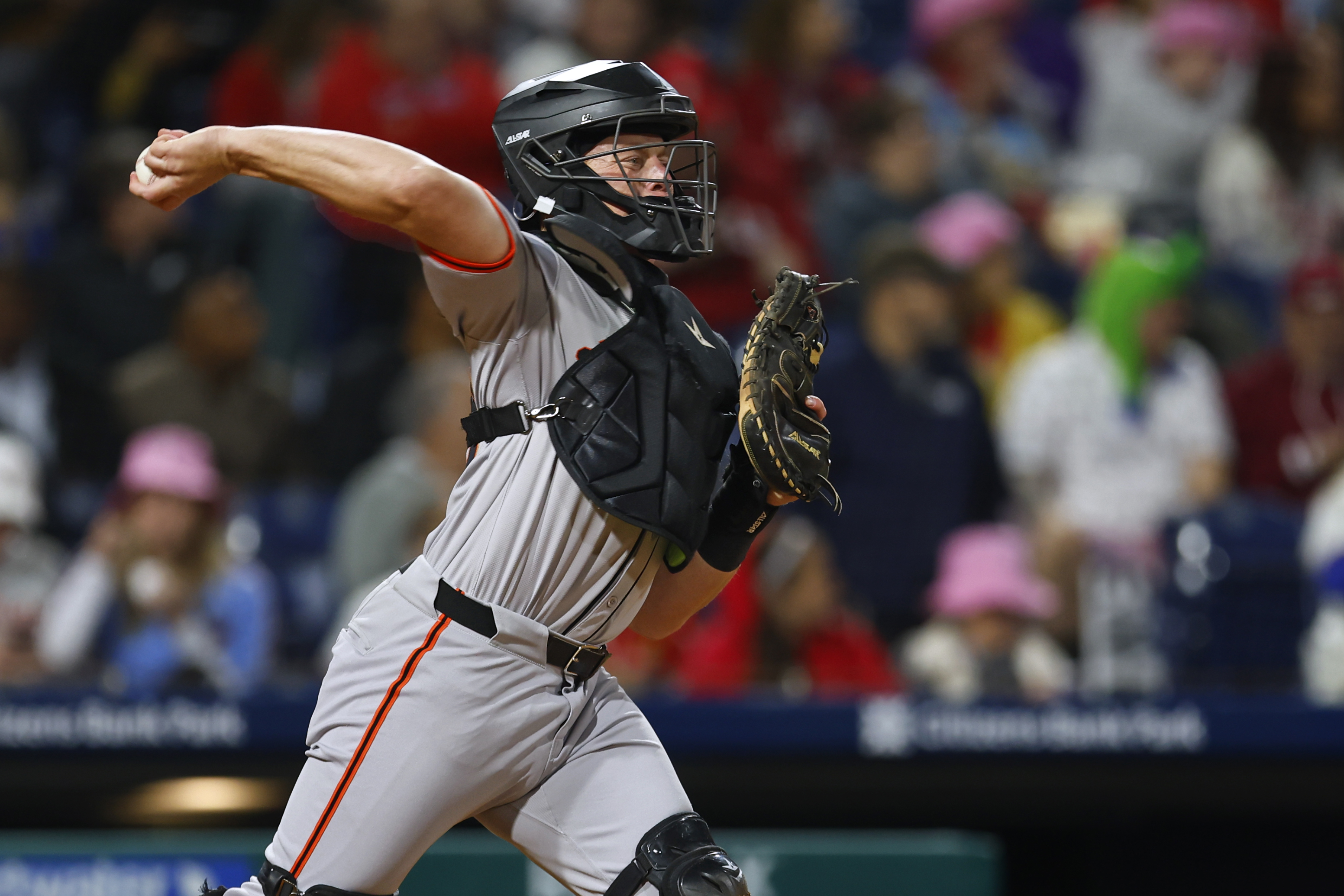 Mariners Sign 30-Year-Old Catcher Away from Orioles