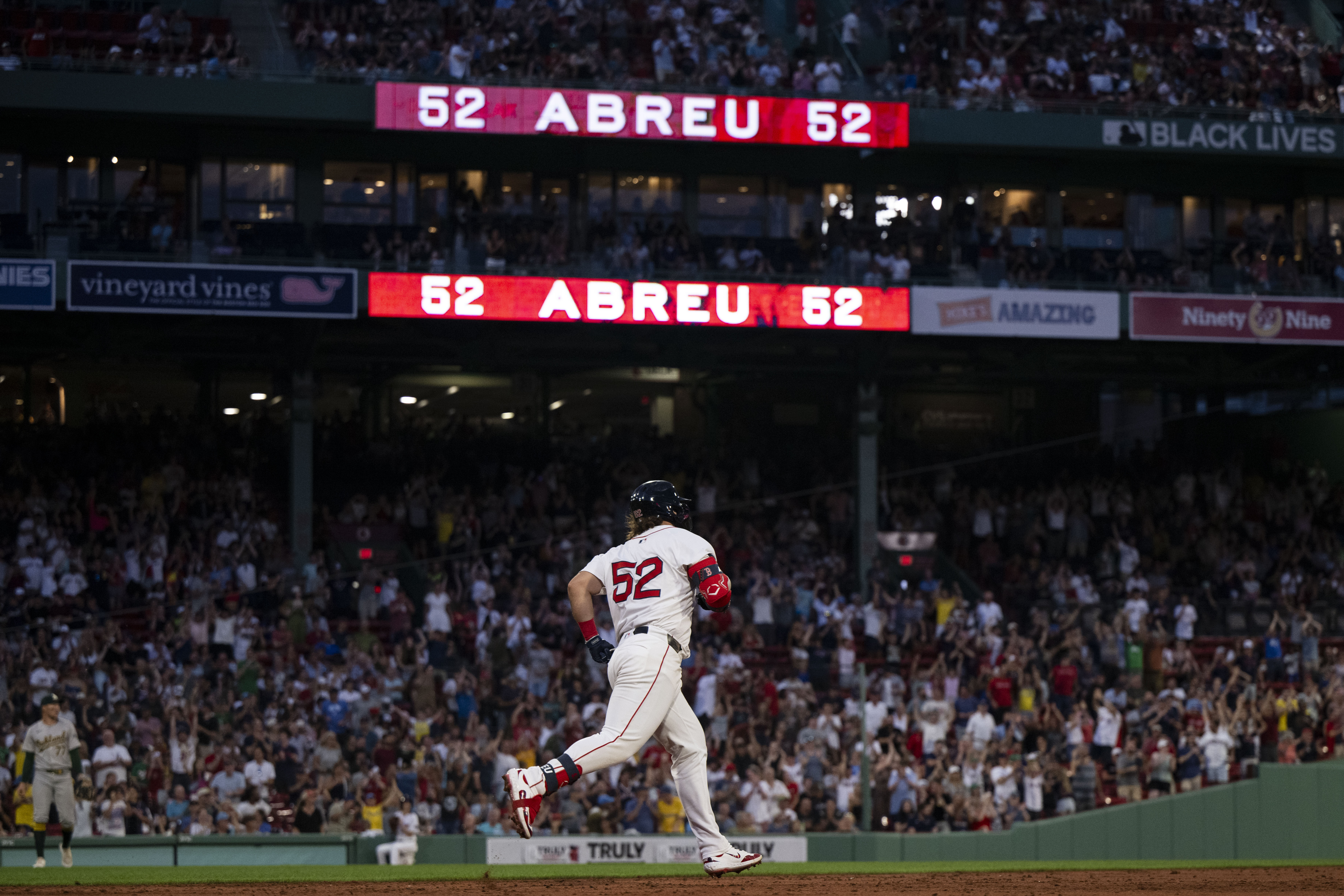 ESPN's Red Sox-Mets Trade Idea Swaps Gold Glover For Breakout Player