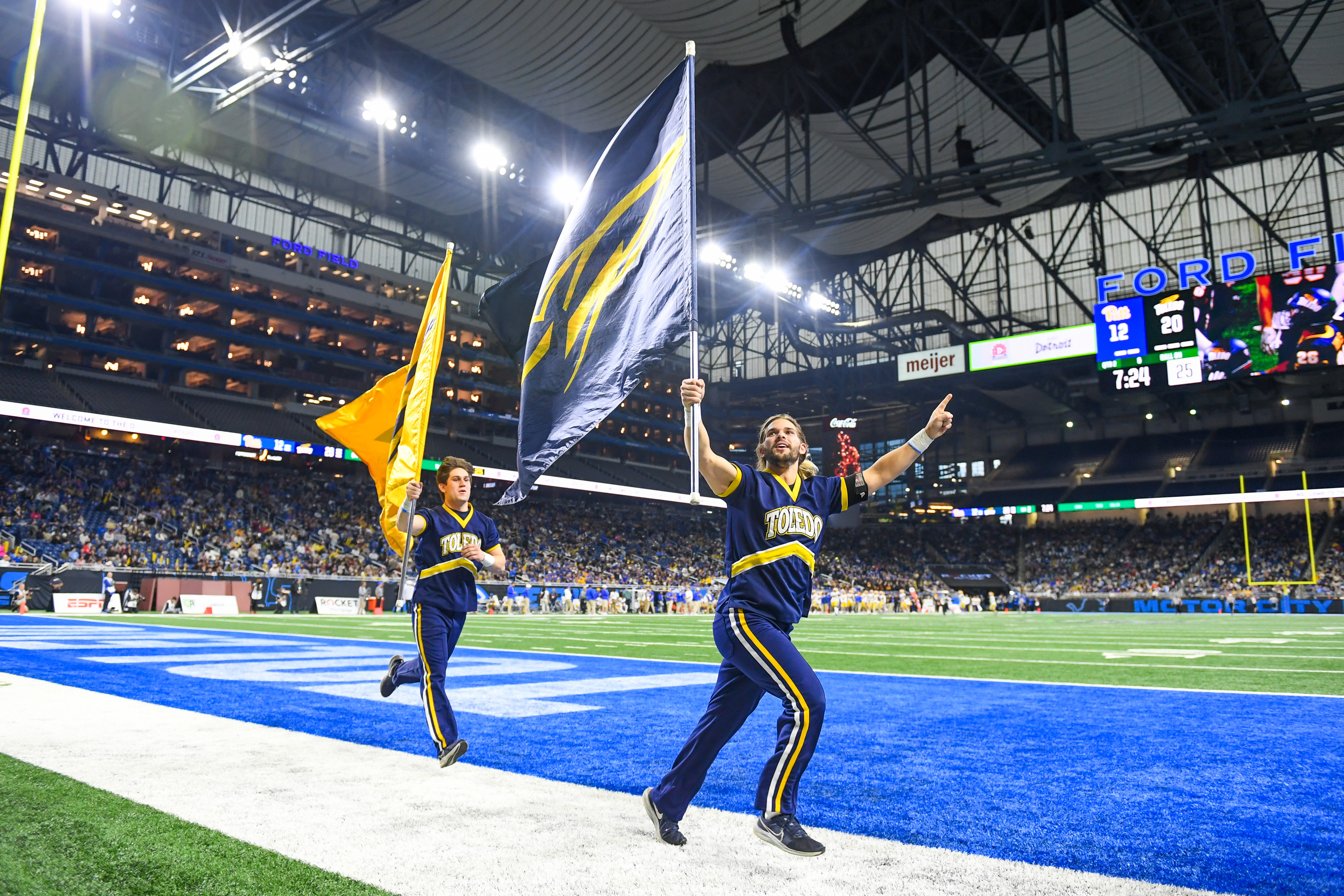 Popular College Football Bowl Game Canceled After Nearly 30 Years