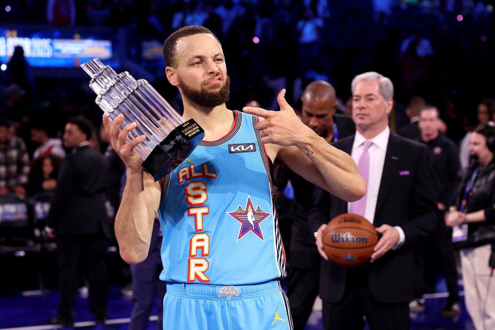 newsweek.com - Justin Grasso - Why isn't Steph Curry playing in the 2026 NBA All-Star game?