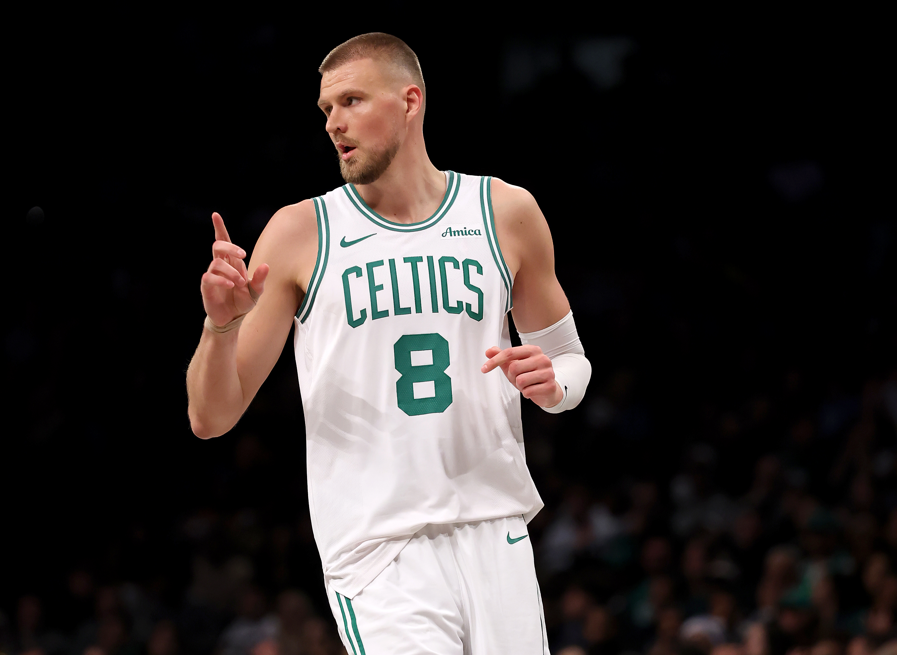 Porzingis Draws Shocking Comparison As Warriors Make Playoff Push