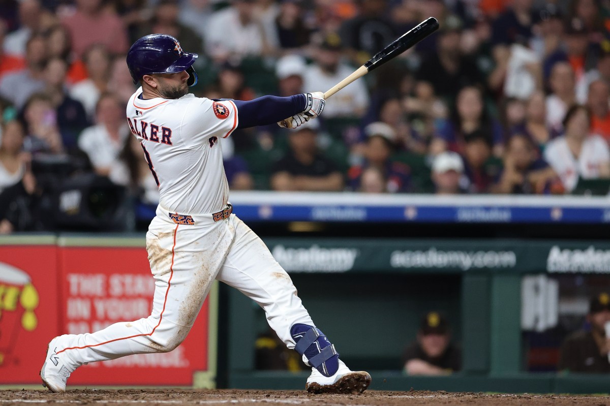 Padres-Astros 1-For-1 Mock Trade Brings Veteran Gold Glover To San Diego