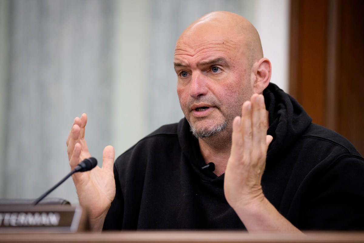John Fetterman breaks ranks with Democrats on Iran strikes, war powers vote