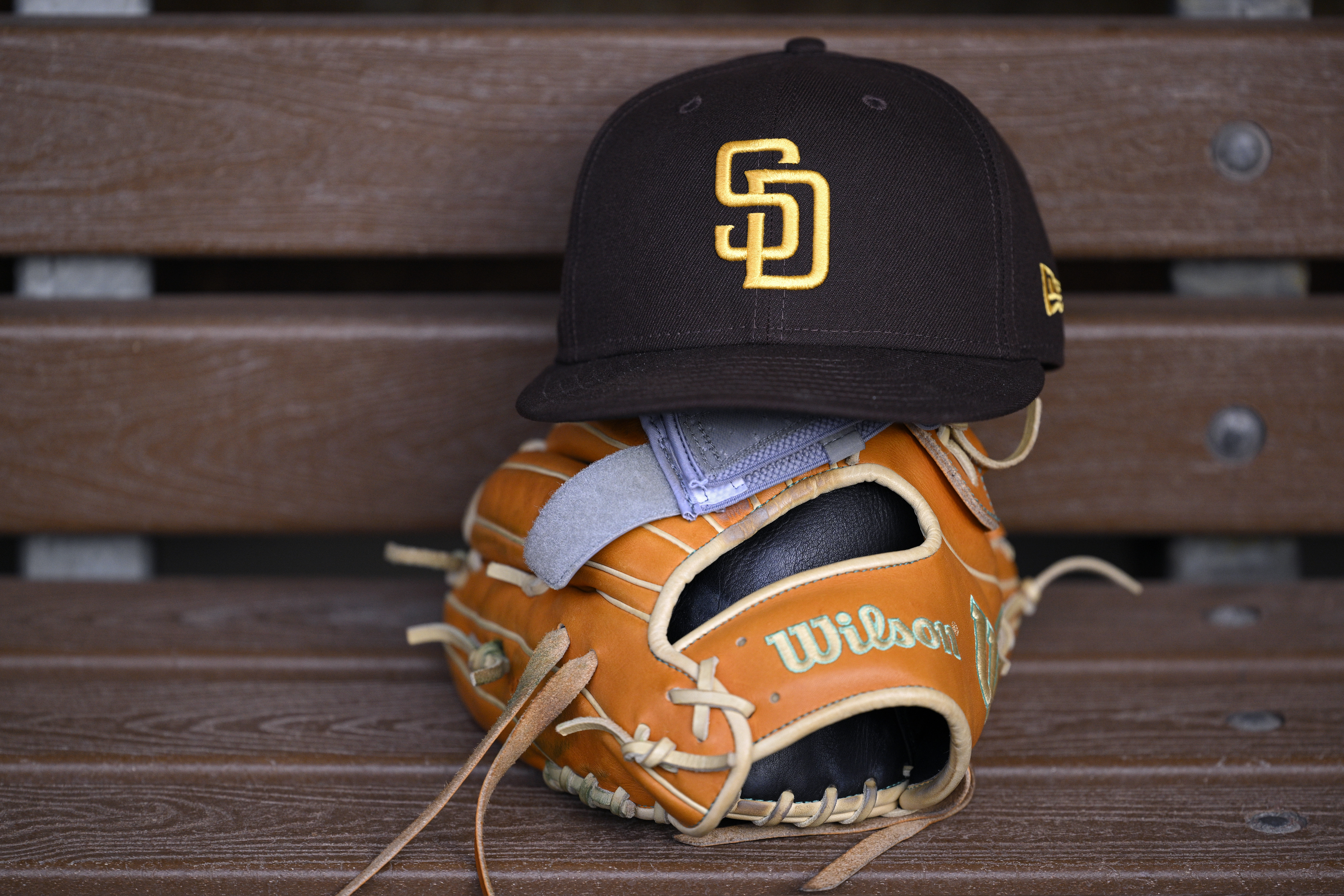 Padres Sign Ex-Braves 28-Year-Old Pitcher After Dominant Season