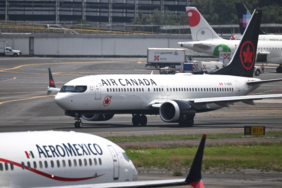 Mexico Reaps Rewards As Canadian Tourists Abandon US Trips