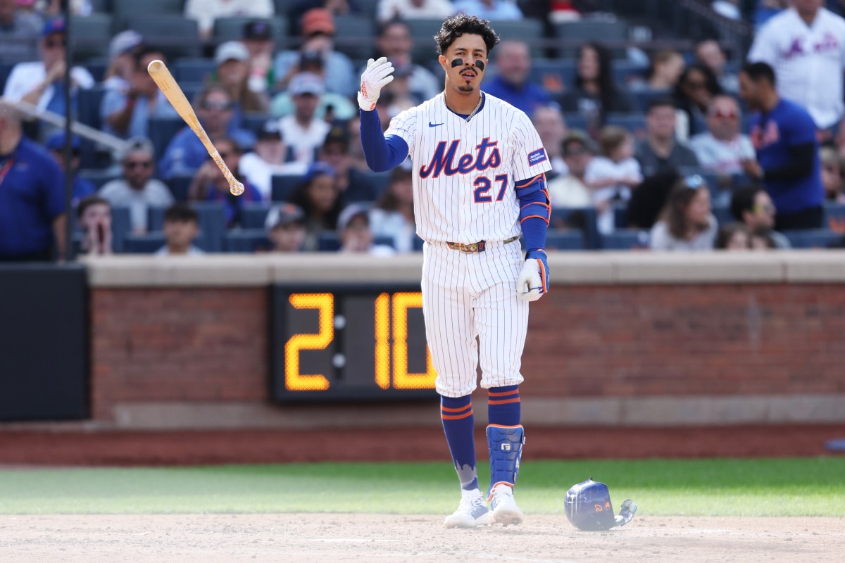 Mets Trade Idea Cuts Ties With Mark Vientos for Bullpen Help