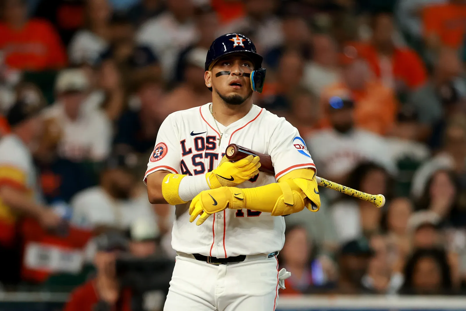 Astros 2-For-1 Trade Idea Sends Isaac Paredes To Shocking NL Club