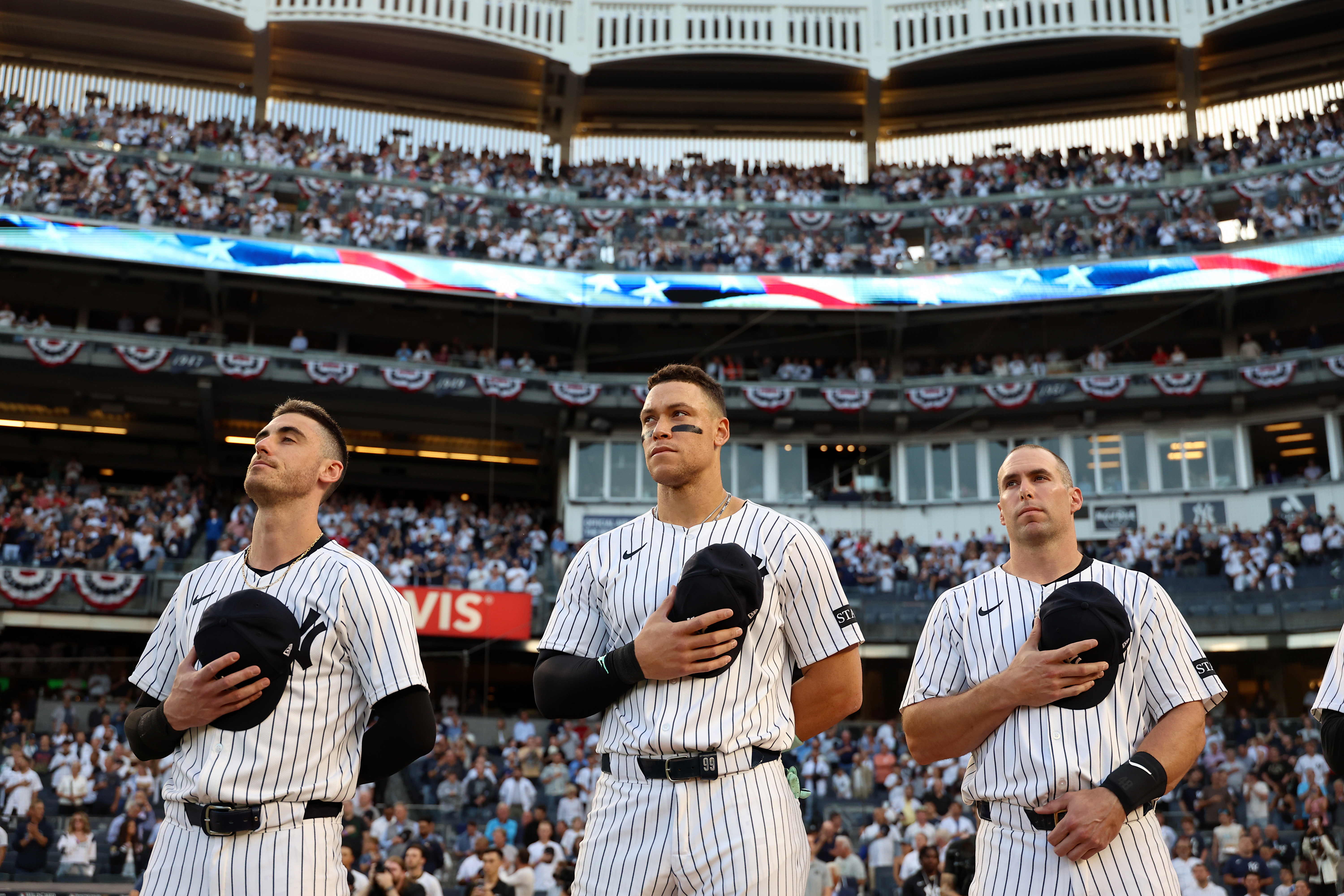 Yankees to Re-Sign 7-Time All-Star, Continue Offseason Gamble: Report