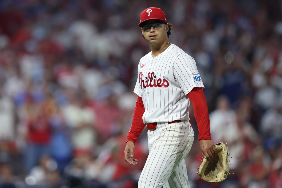 Phillies Expected to Search for Starting Pitchers Through Spring Training: Report