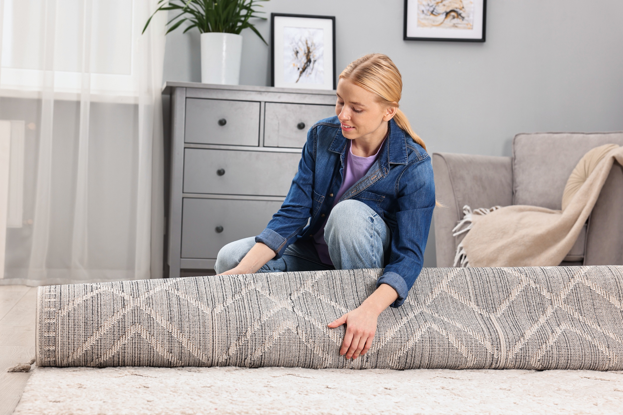 Homeowner Sure There’s 'Hidden Treasure’ Under Carpet—Risk Pays Off