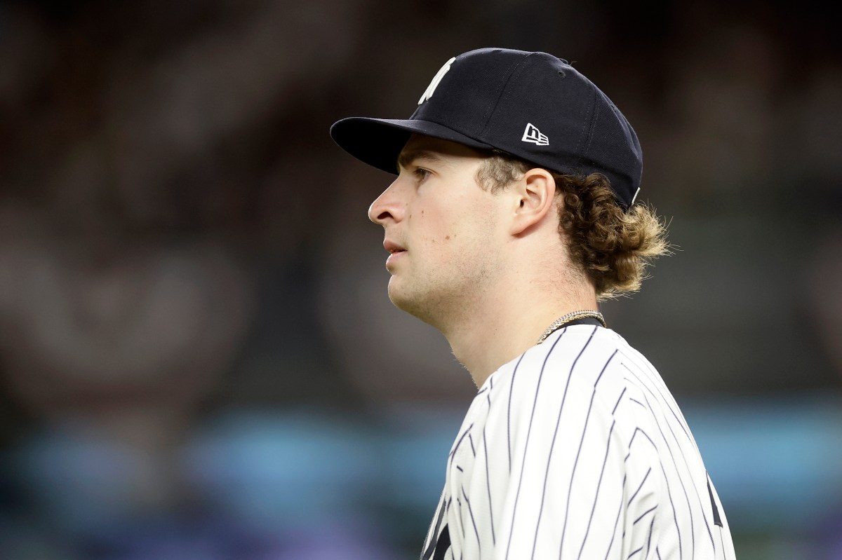 Cam Schlittler, dos Yankees, tenta minimizar o medo de lesões