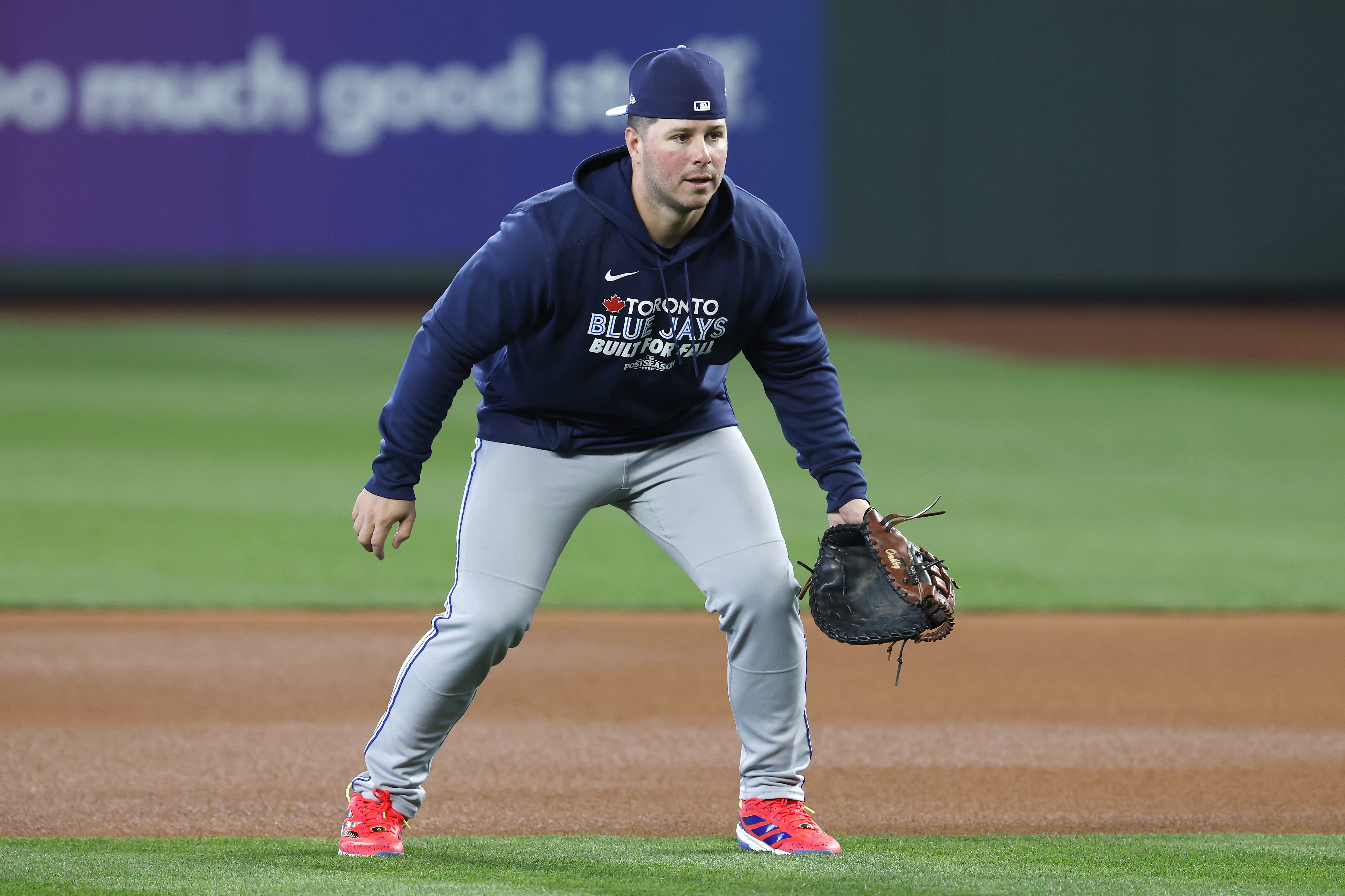 Yankees Interested in Signing All-Star Infielder After Blue Jays Stint: Report