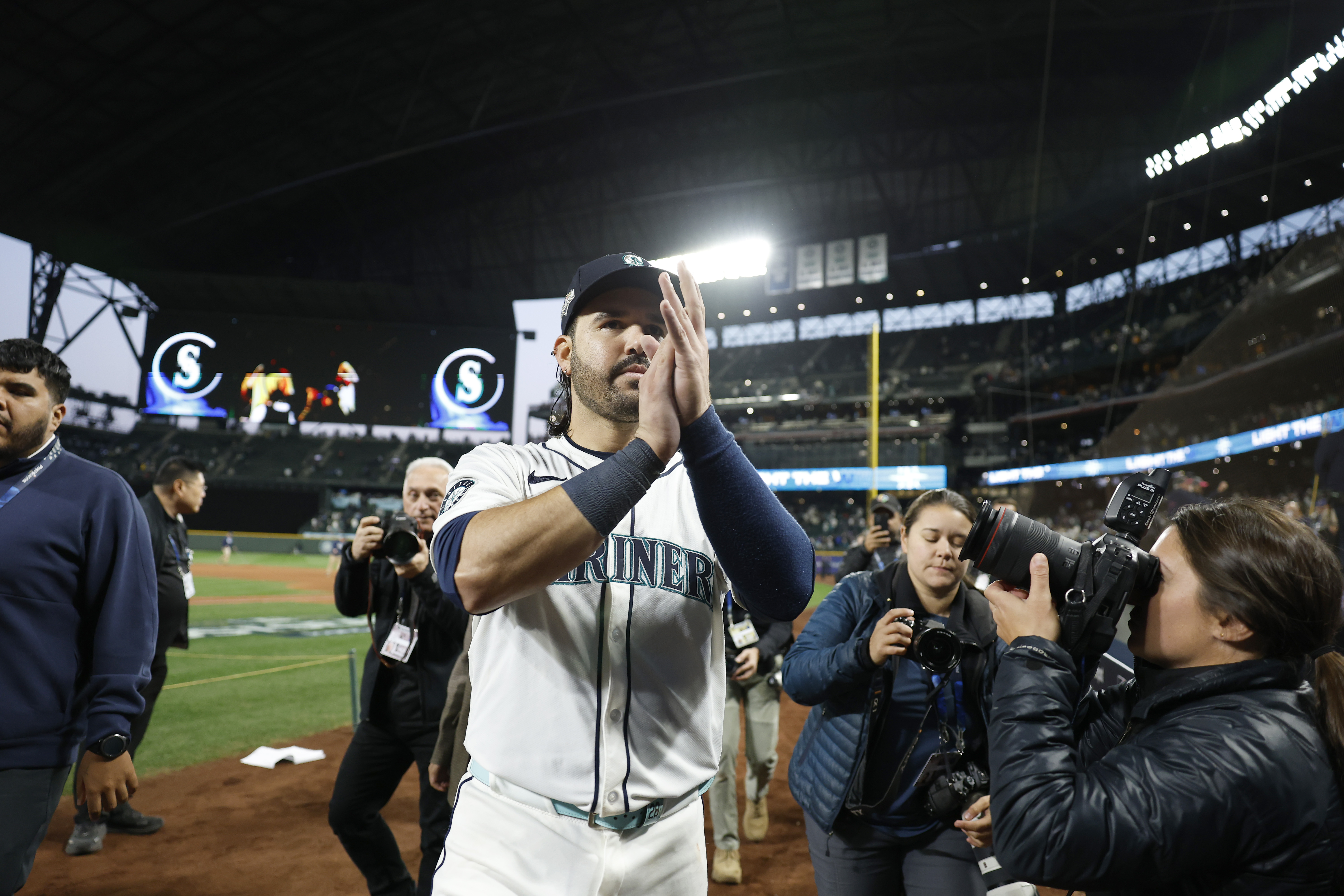 Mariners Linked to All-Star Trade After Losing Eugenio Suárez