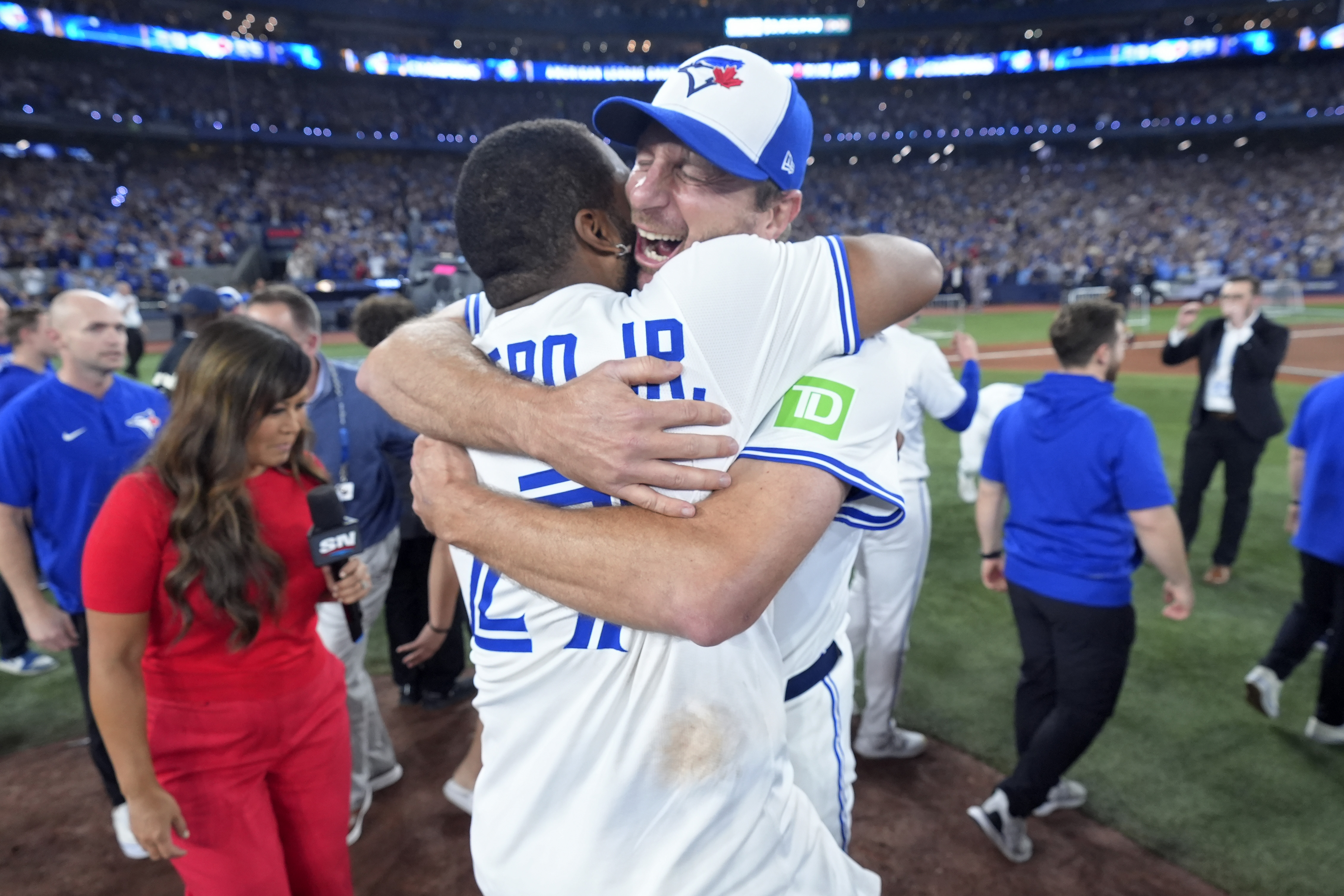 Max Scherzer Makes Decision After Pitching Blue Jays to World Series