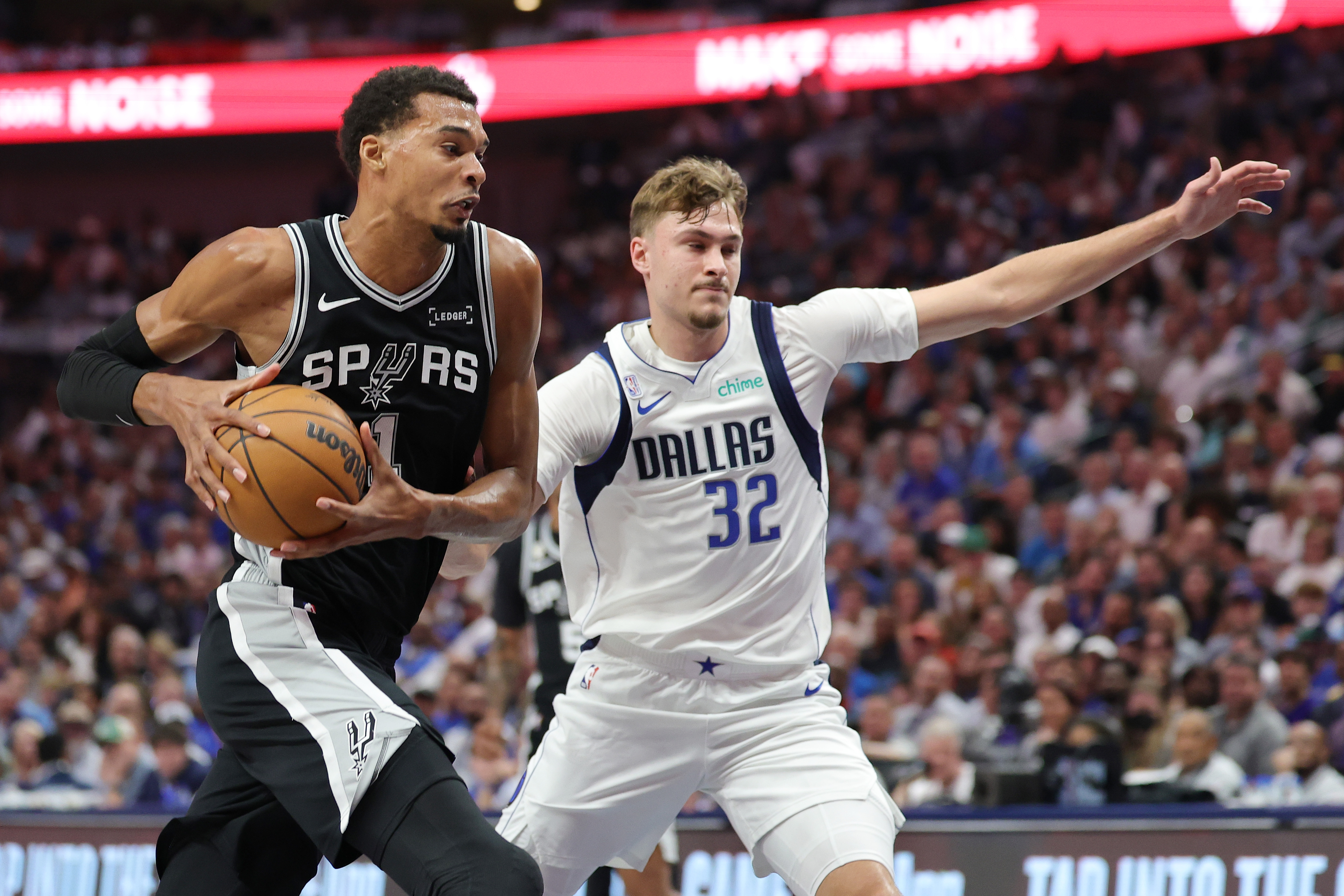 How to Watch Spurs vs Mavericks: Live Stream NBA, TV Channel