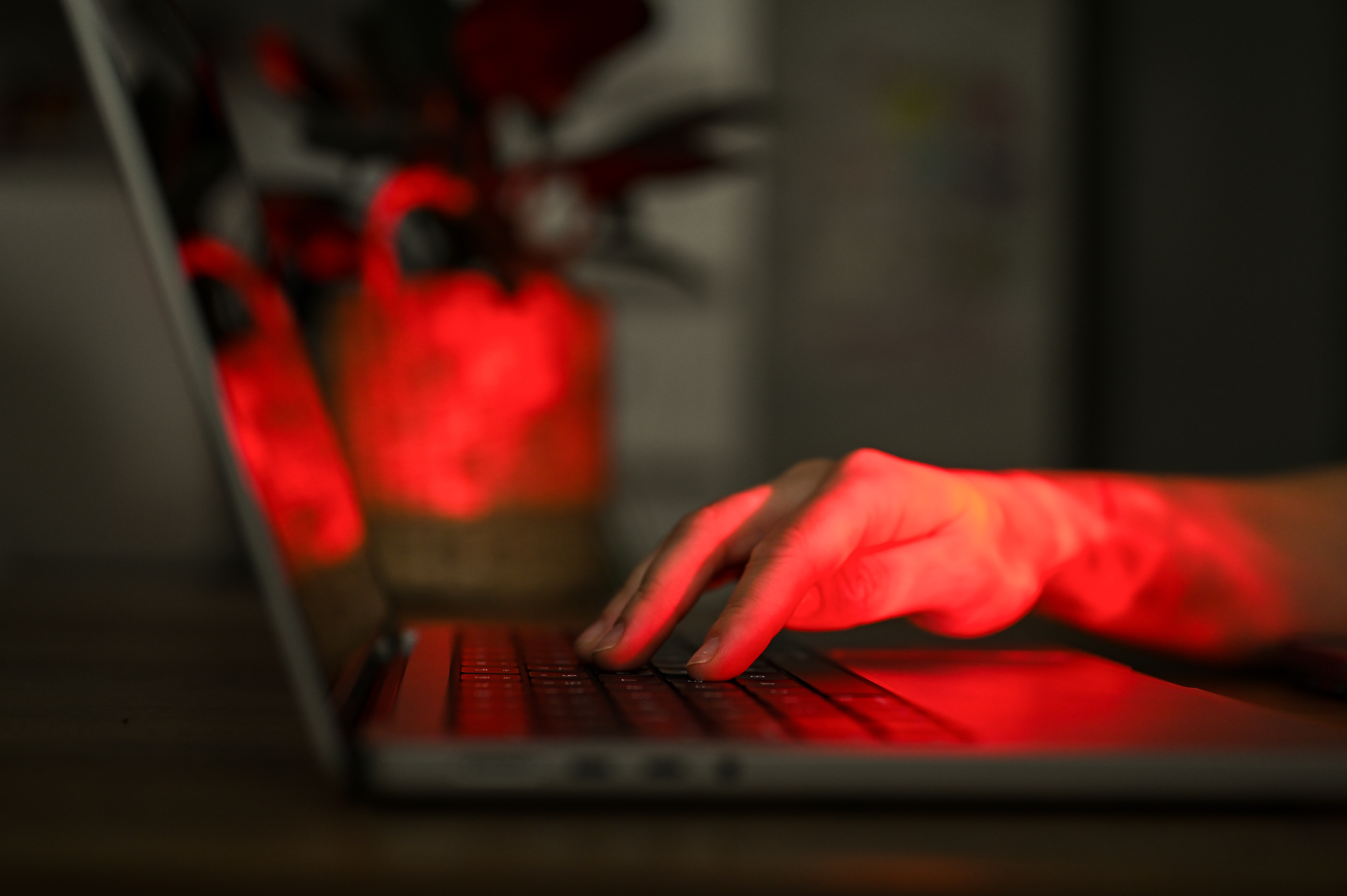 Companies Save Hundreds of Thousands in Payroll for Every H-1B Hire: Study