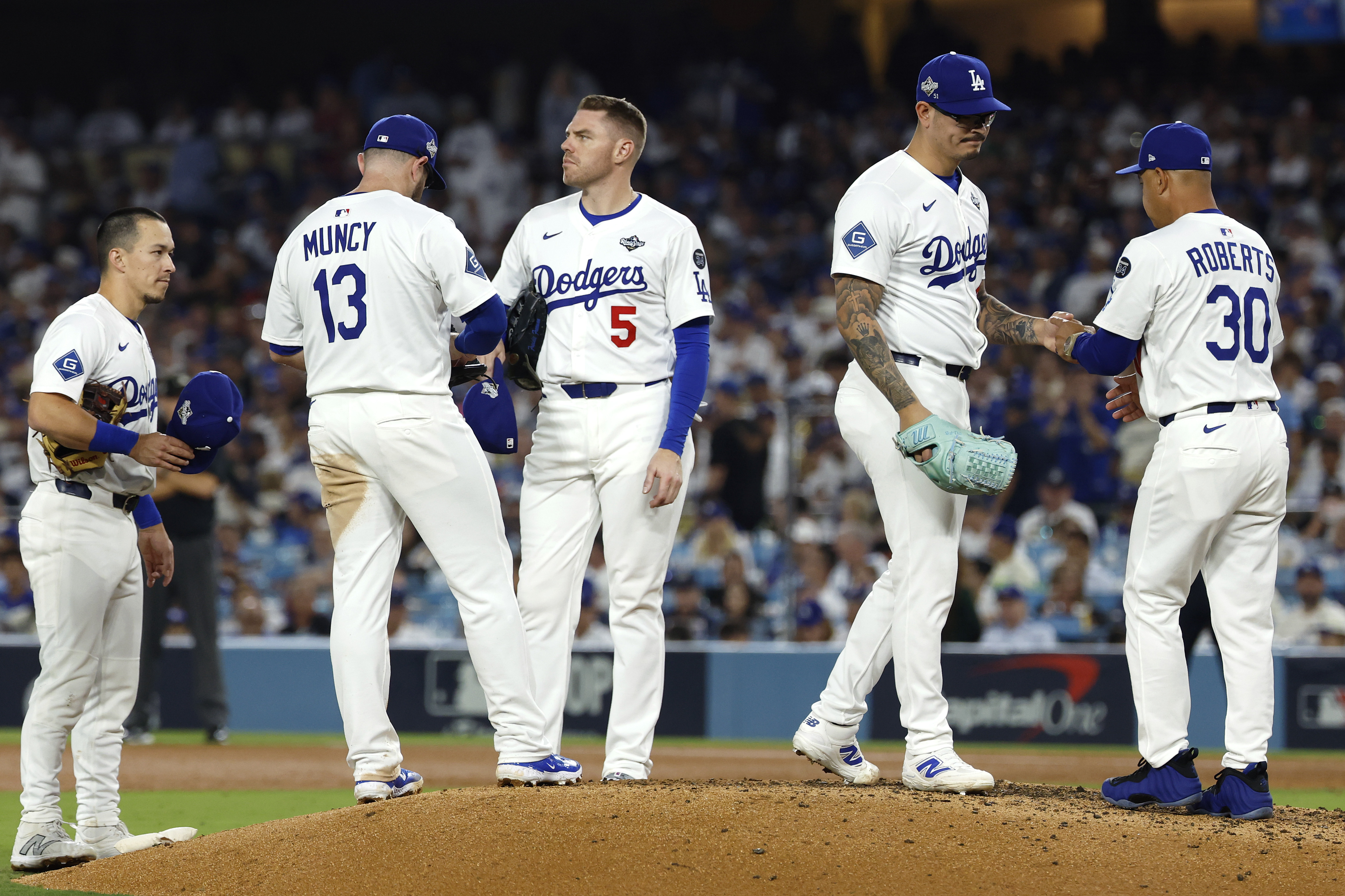 Dodgers Make Trade, Send 2-Time World Series Champion to Twins