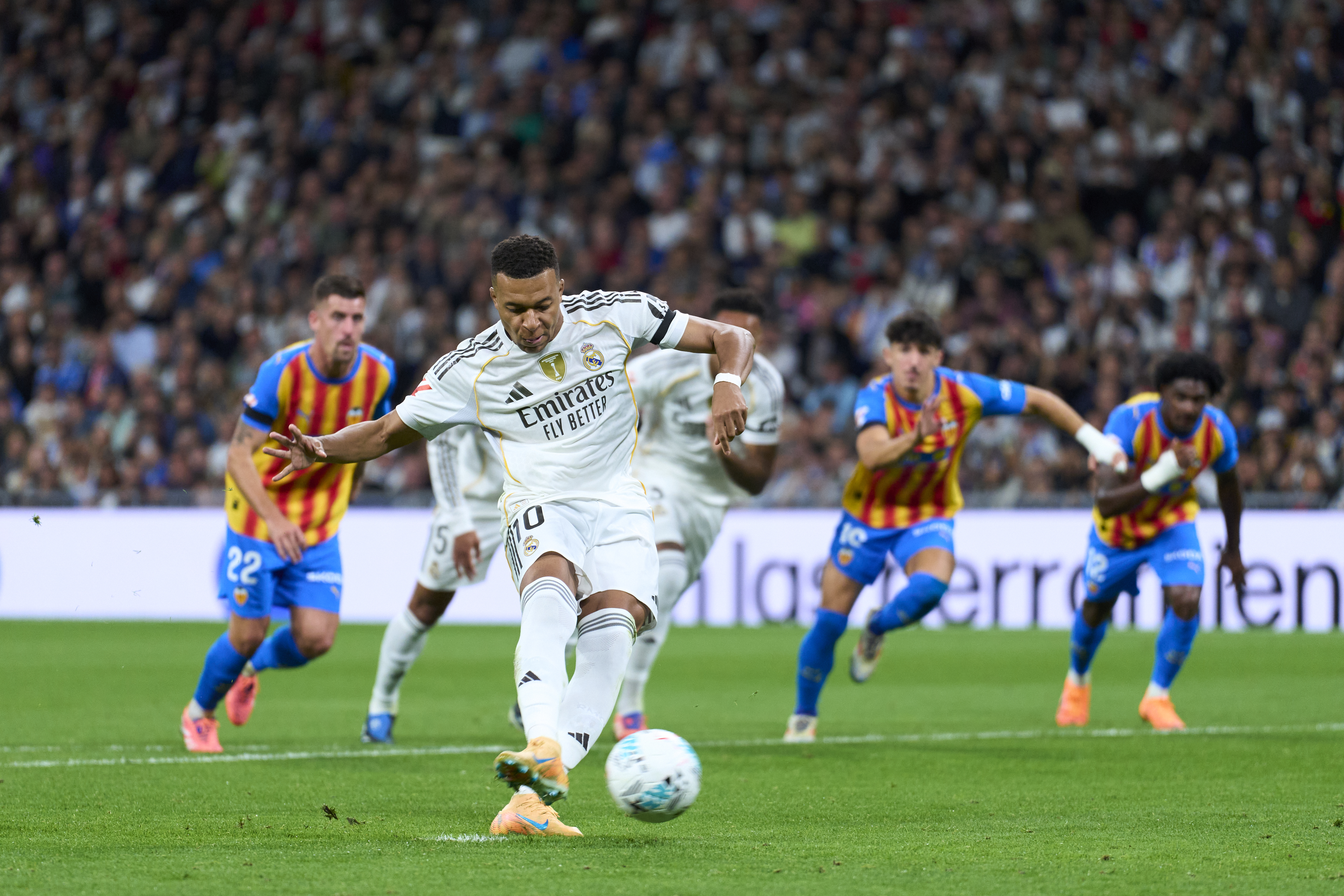 How to Watch Real Madrid vs Valencia: Live Stream La Liga, TV Channel
