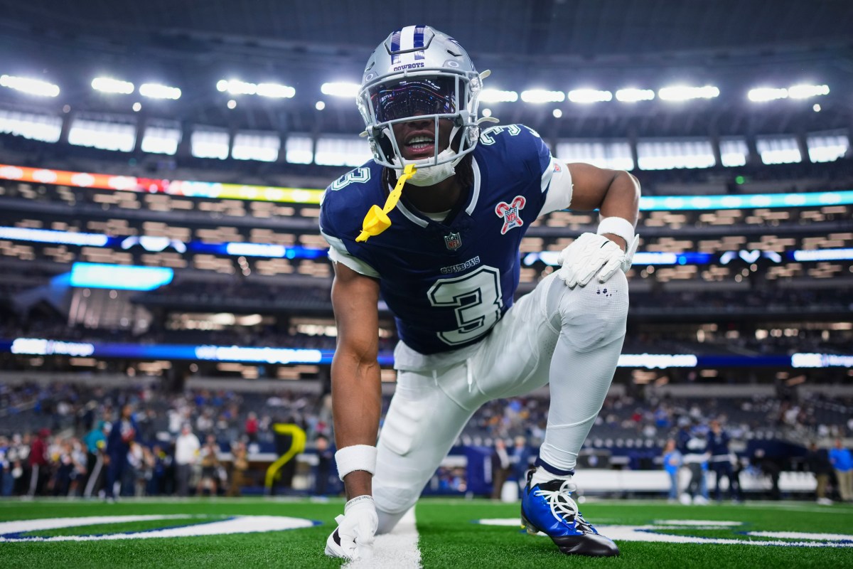 Jerry Jones Faces Pressure in George Pickens Contract Saga