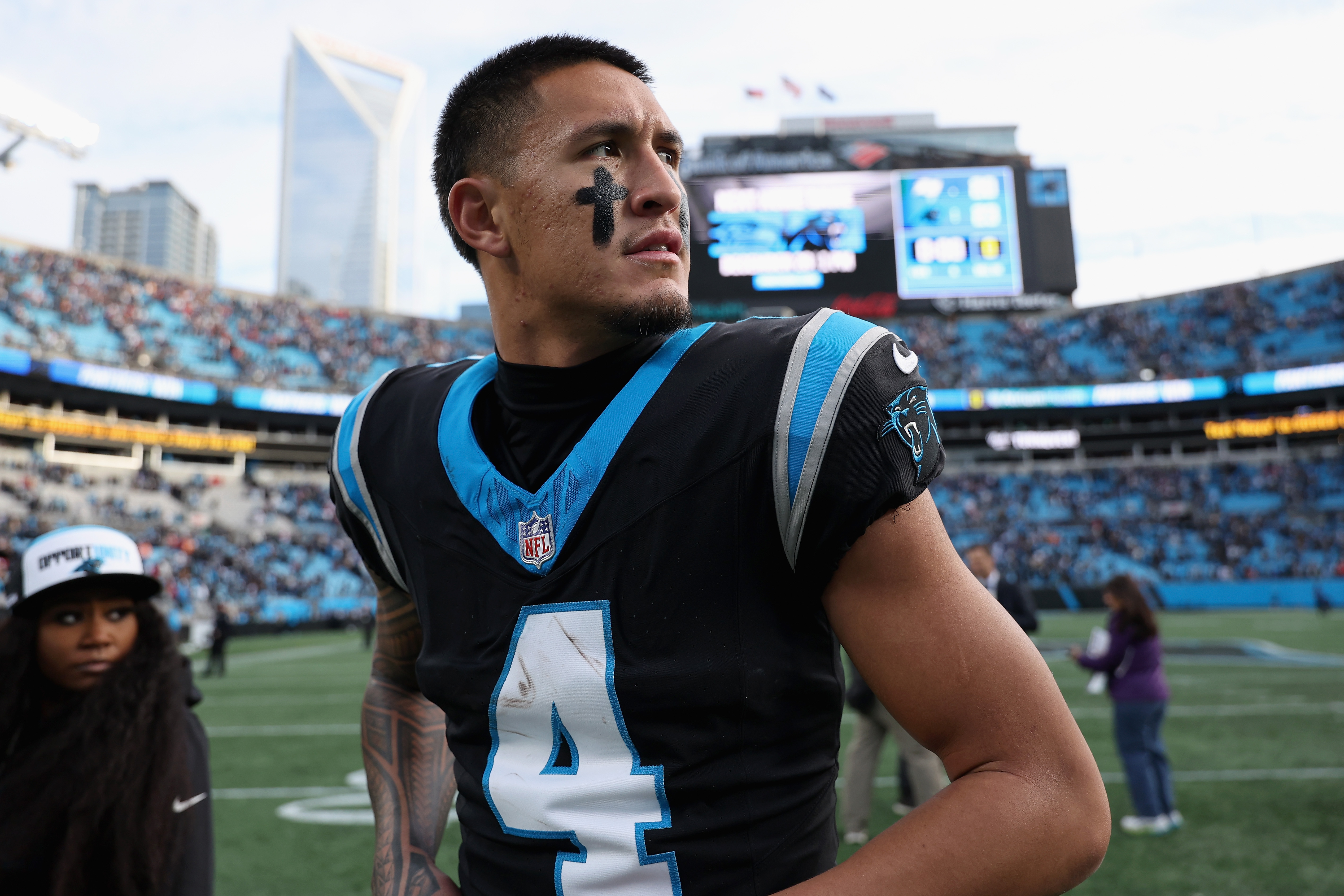 NFL Honors Awards Offensive Rookie of the Year Amid Online Backlash