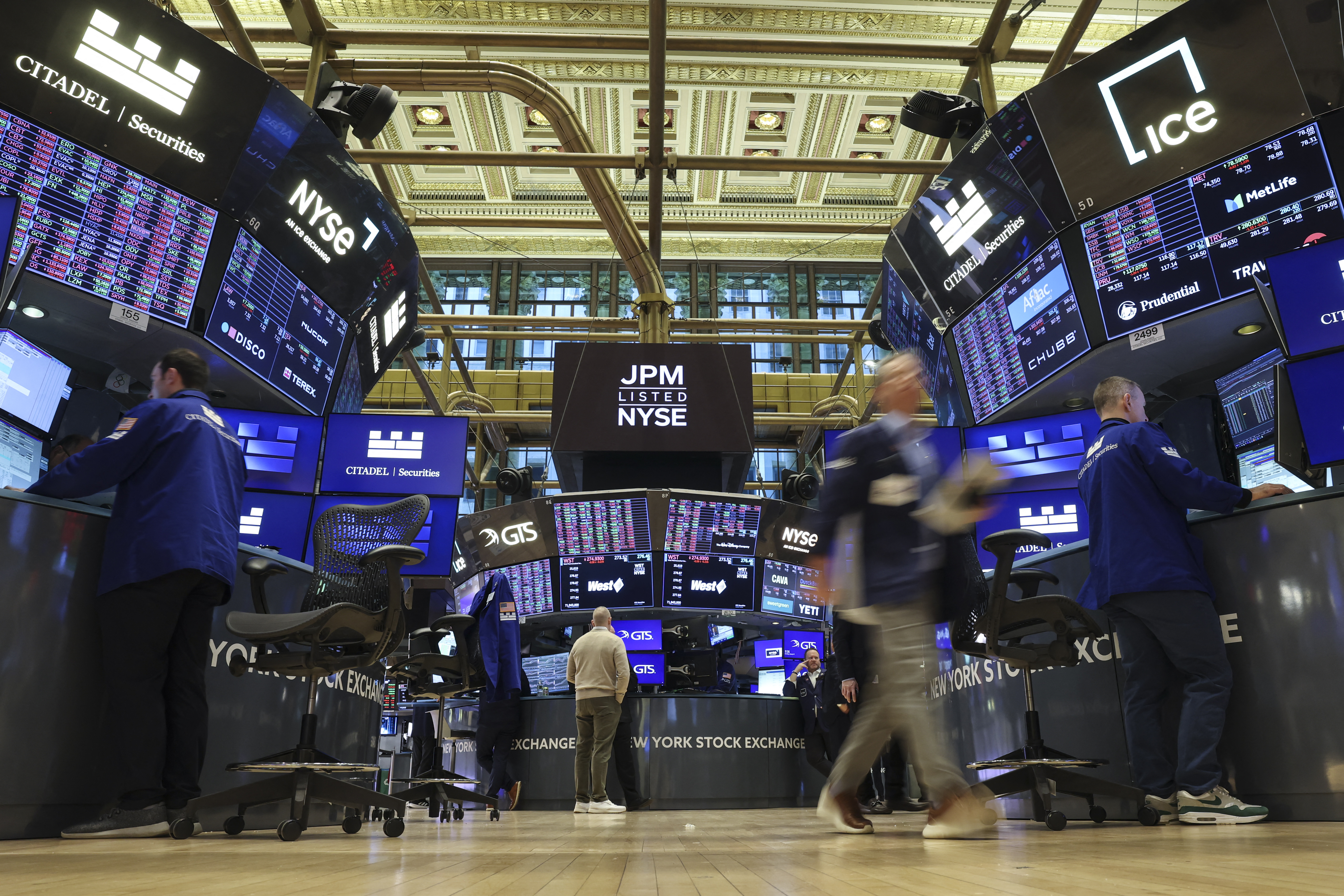 Economist Warns of ‘Paradox’ in US Economy