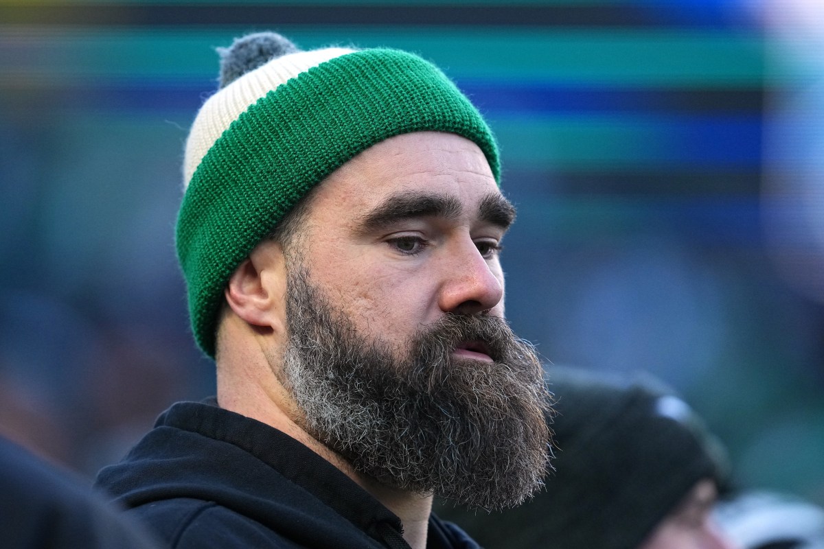 Eagles Legend Jason Kelce Makes Clear AJ Brown Statement Eagles Legend Jason Kelce Makes Clear AJ Brown Statement
