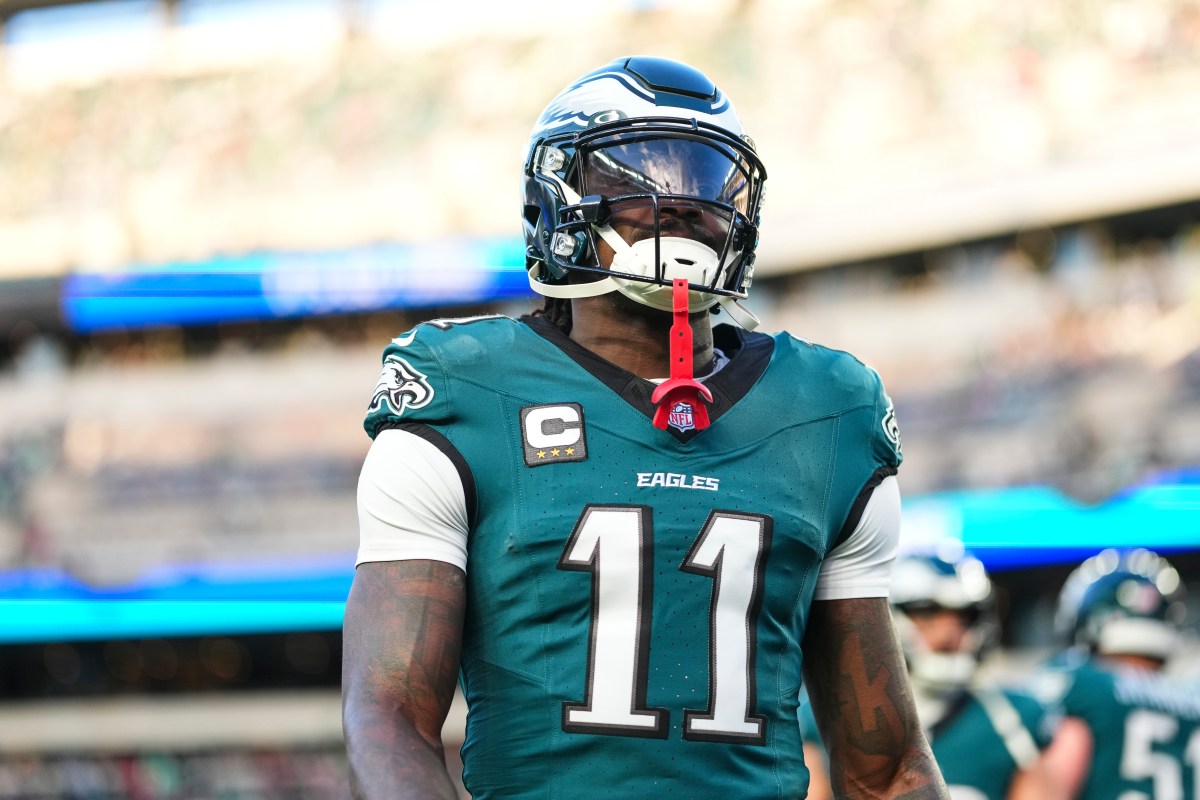 Eagles WR A.J. Brown Linked to Four Trade Destinations
