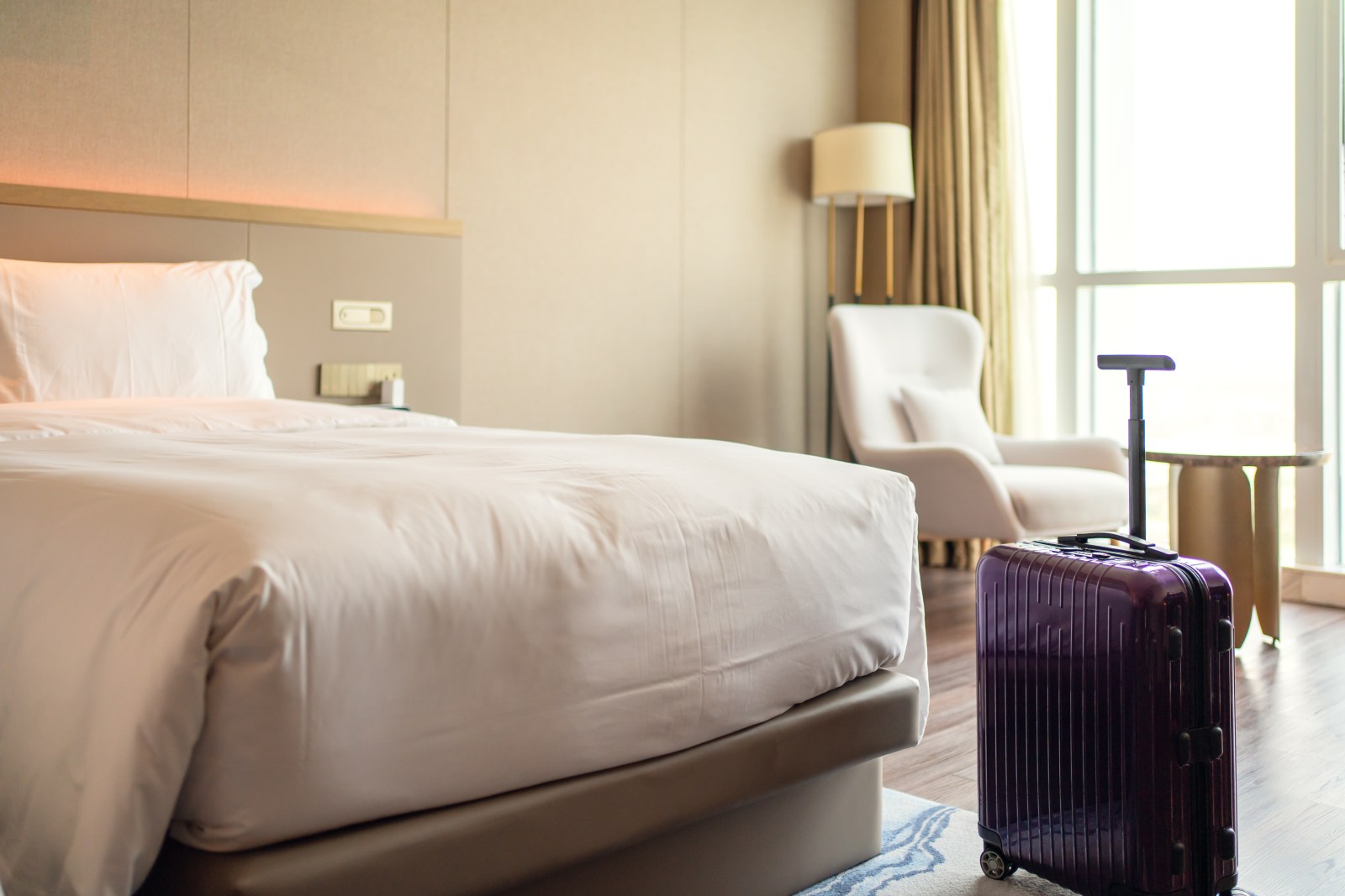 newsweek.com - Eileen Falkenberg-Hull - Every hotel is a luxury hotel during Super Bowl weekend