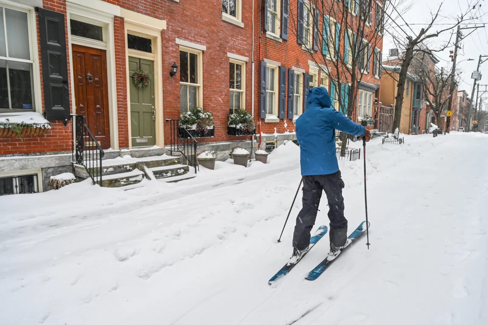 Winter Storm Warning for 14 States As up to 3 Feet of Snow Forecast ...