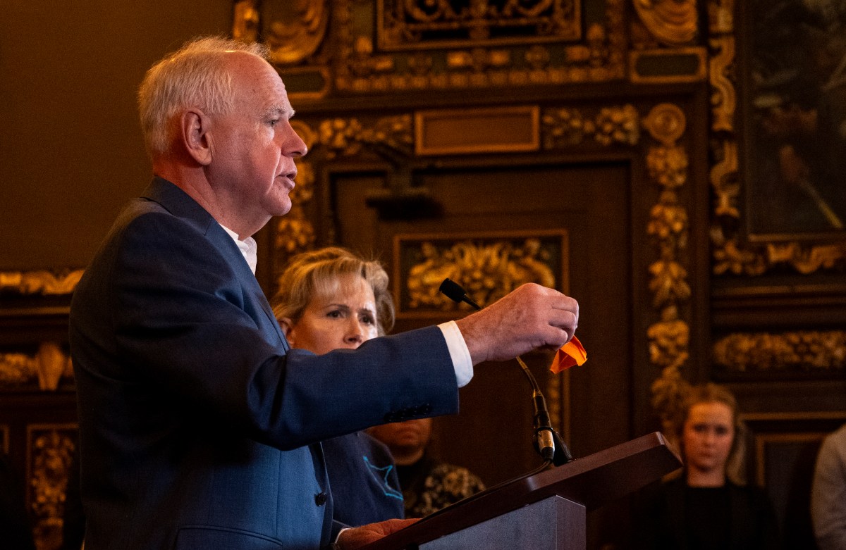 Tim Walz agradece a Minnesota após o caos federal – ‘A primavera está chegando’