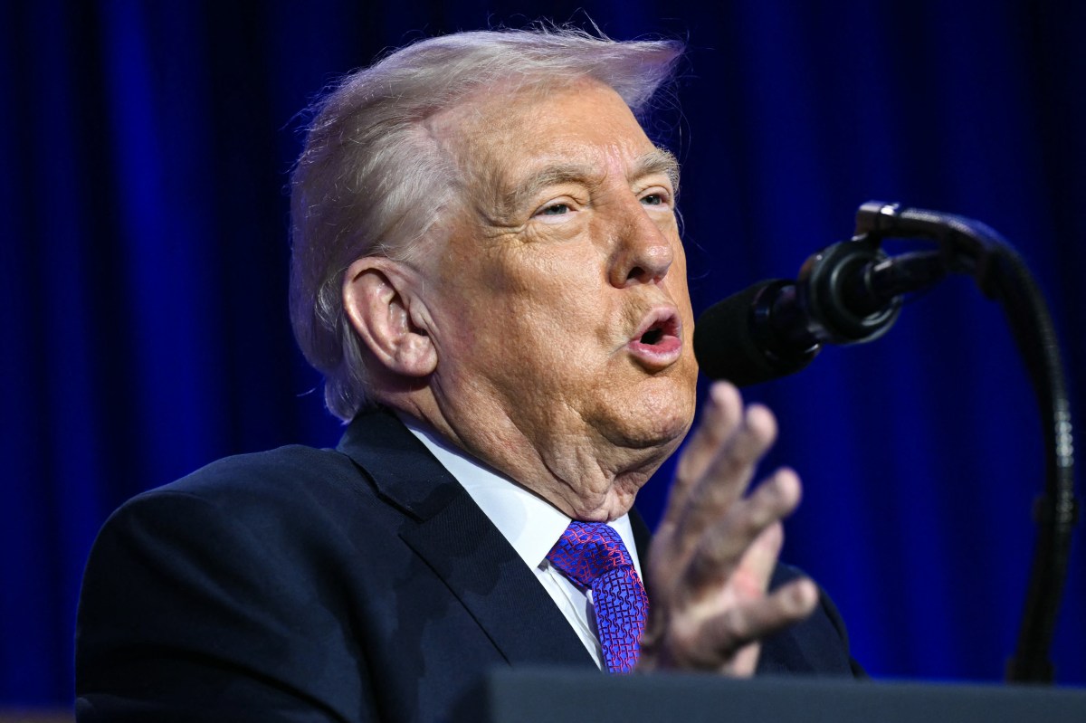 Índice de aprovação de Donald Trump cai com os republicanos