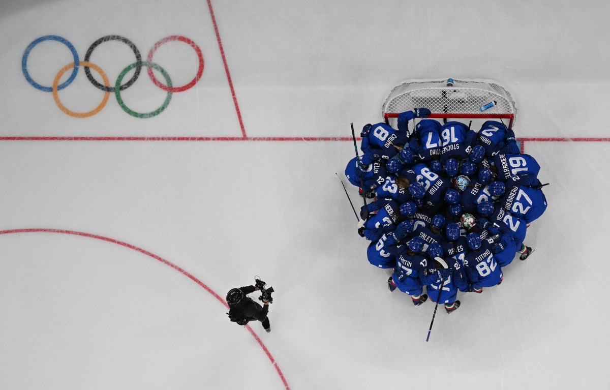 Winter Olympics Suffers Embarrassing Food Shortage at Opening Hockey Game