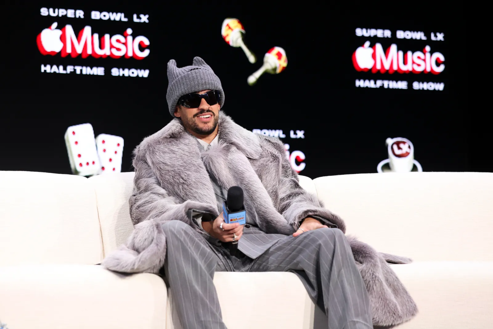 Super Bowl 2026 Live Updates: Game Kicks Off After Surprisingly Apolitical  Green Day Performance - Newsweek