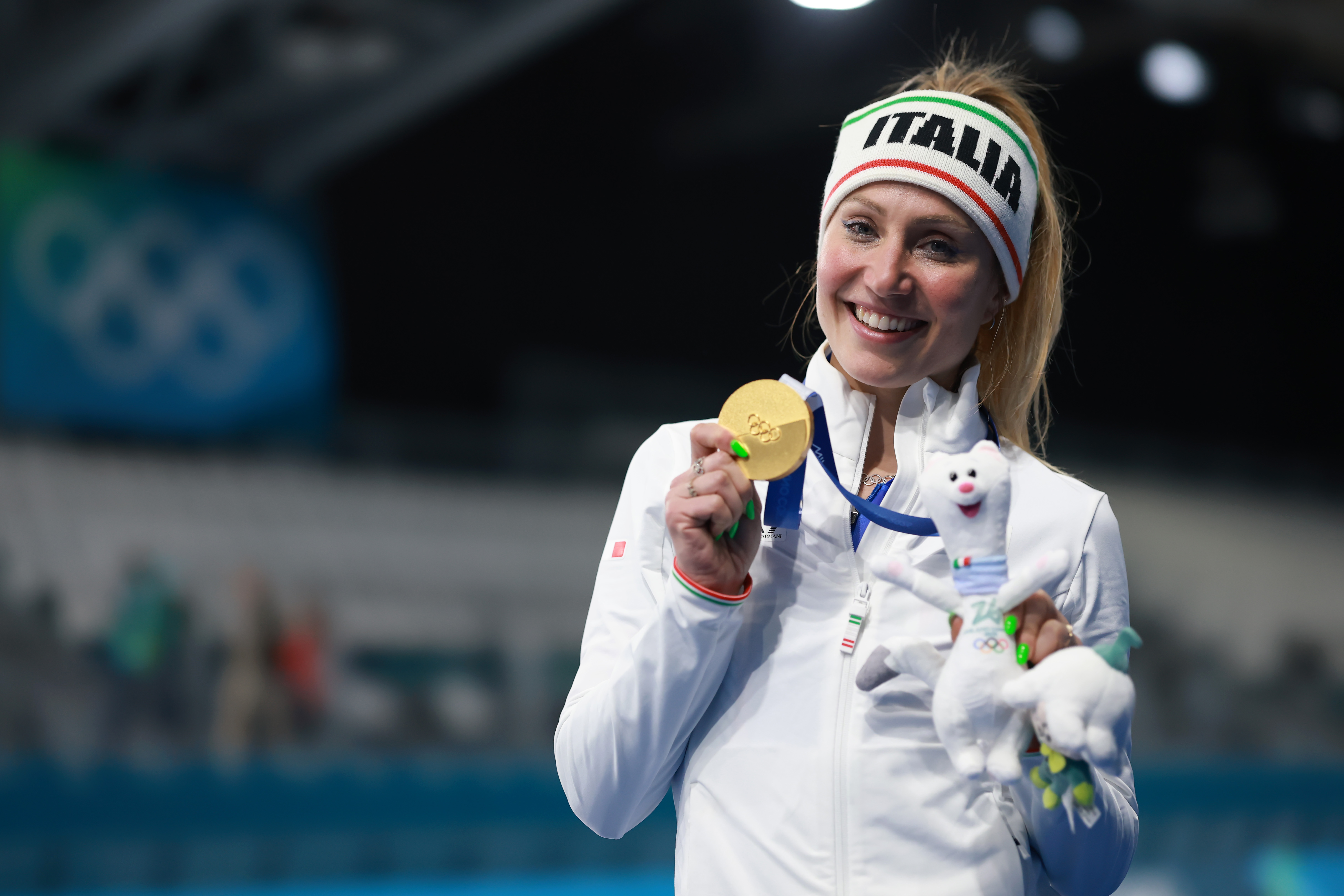 Mom of Toddler Wins Olympic Gold Medal—What She Does Next Stuns Viewers