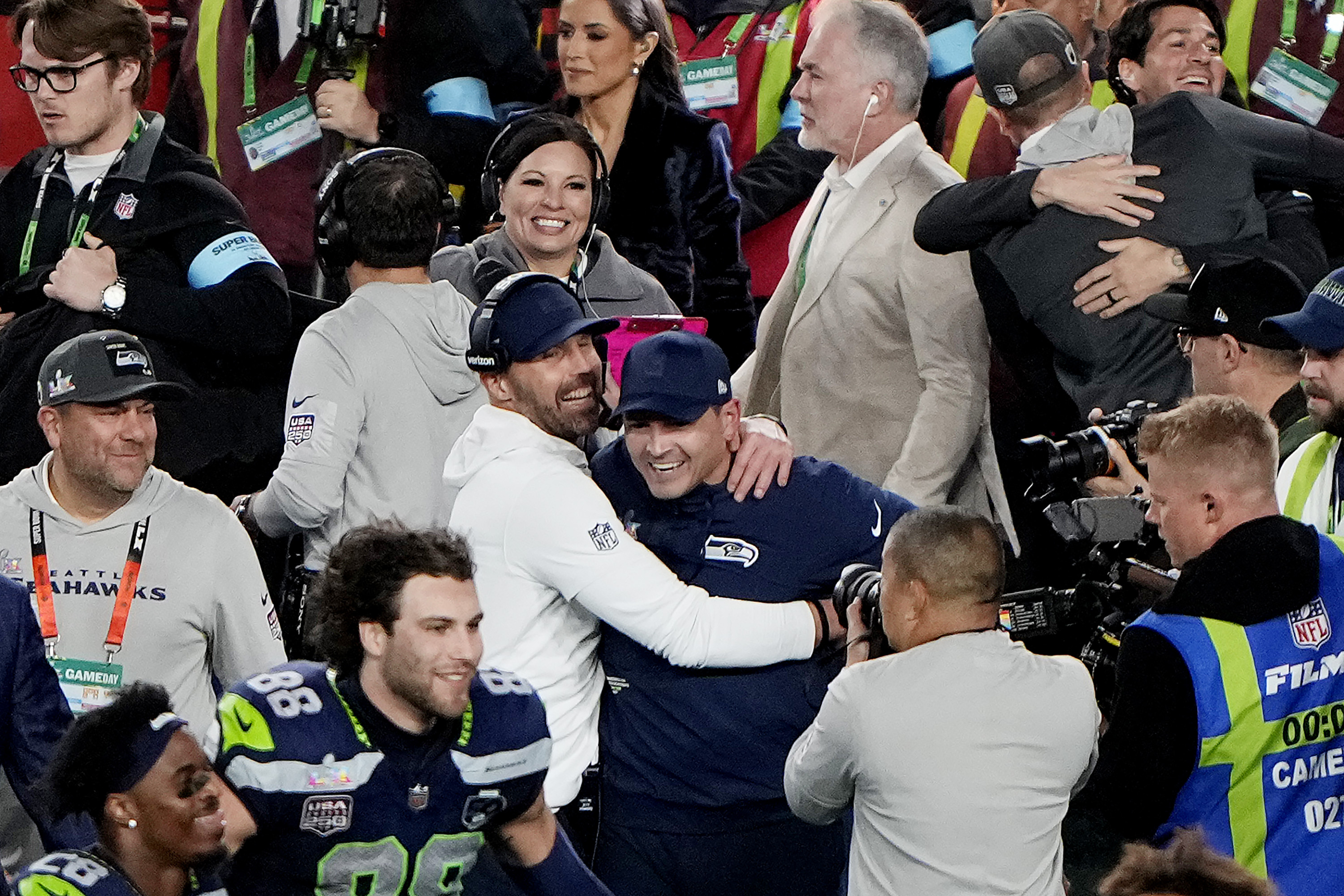 Seahawks Nearing Decision to Replace Klint Kubiak: Report