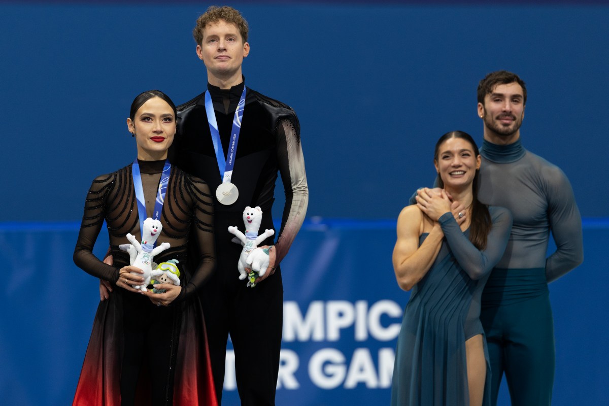 Madison Chock's mother doesn't hold back on Olympics scoring controversy