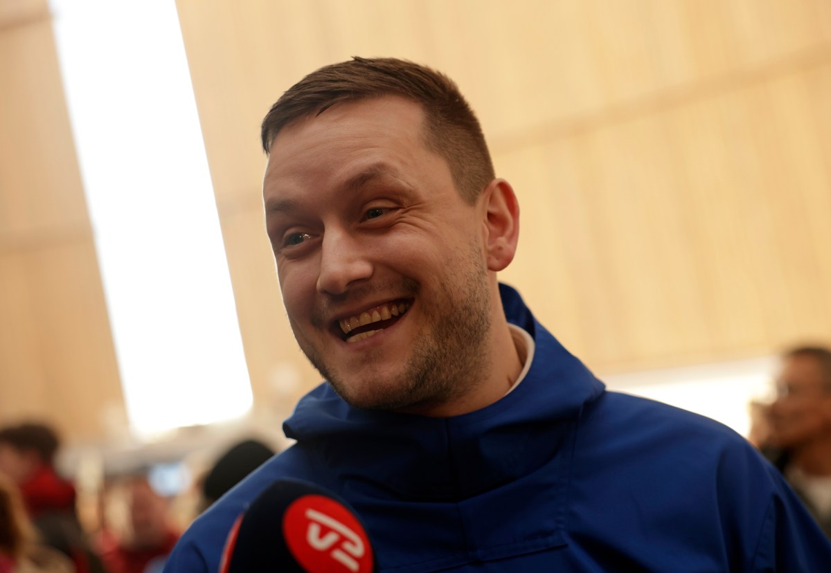 Greenland Rejects Trump Hospital Ship, Criticizes US Healthcare