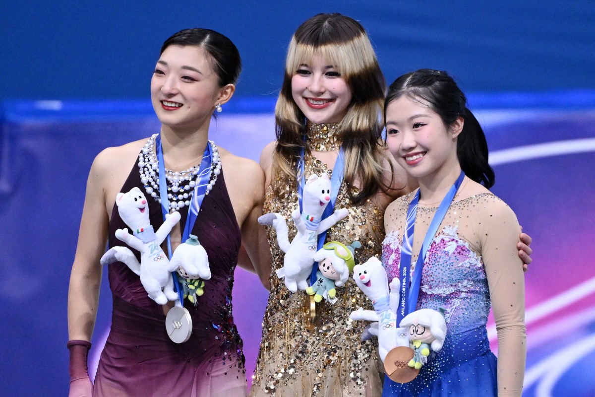 Olympic judge under fire after controverisal score in skating final