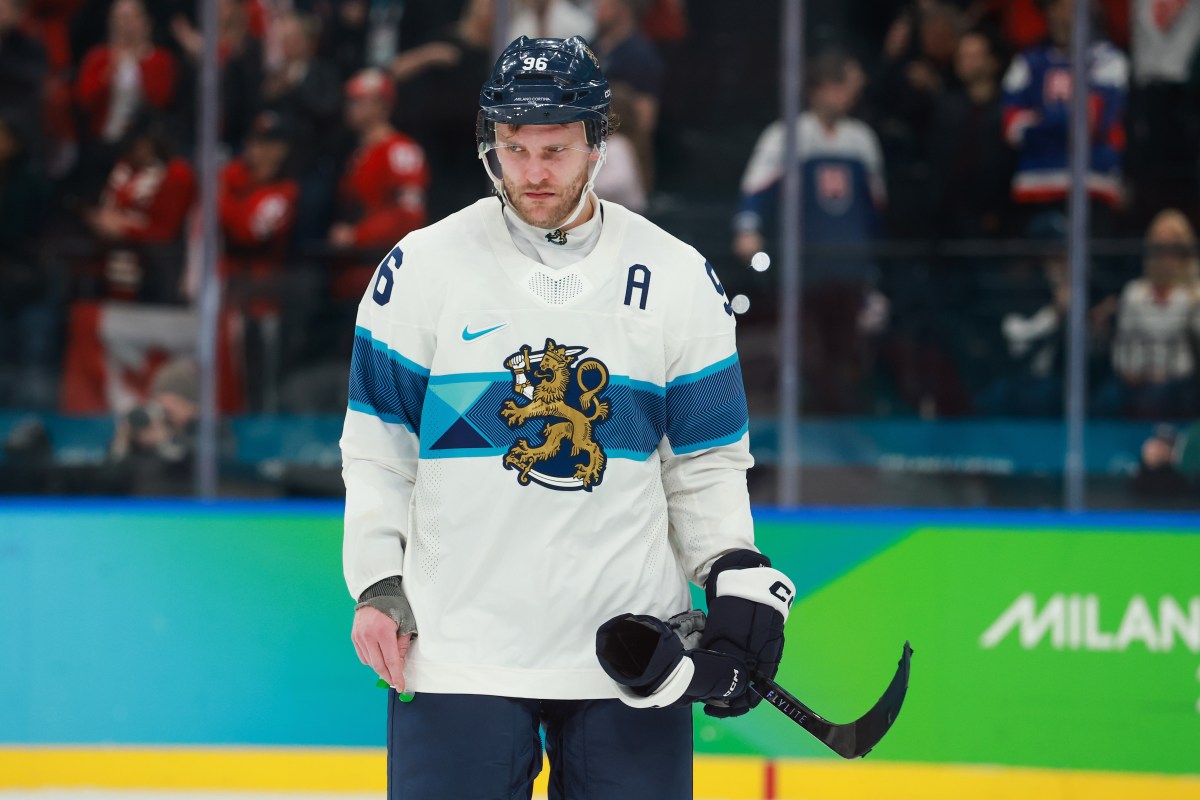 ‘Rigged’ Offside Call Sends Canada Past Finland to Olympic Gold Medal Game