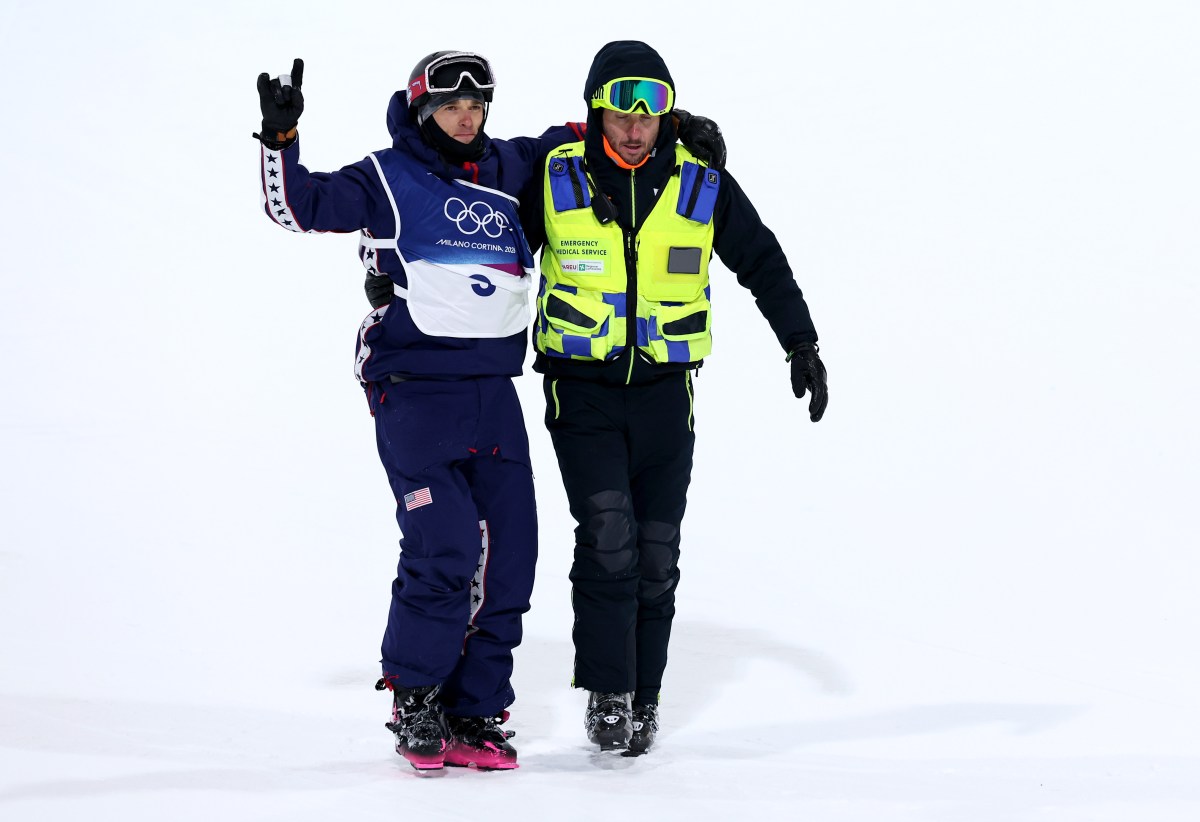 American skier Nick Goepper miraculously walks off horrifying Olympic crash