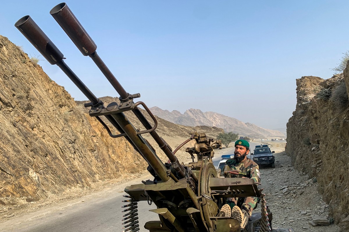 US Issues Security Alert as Afghanistan, Pakistan War Erupts