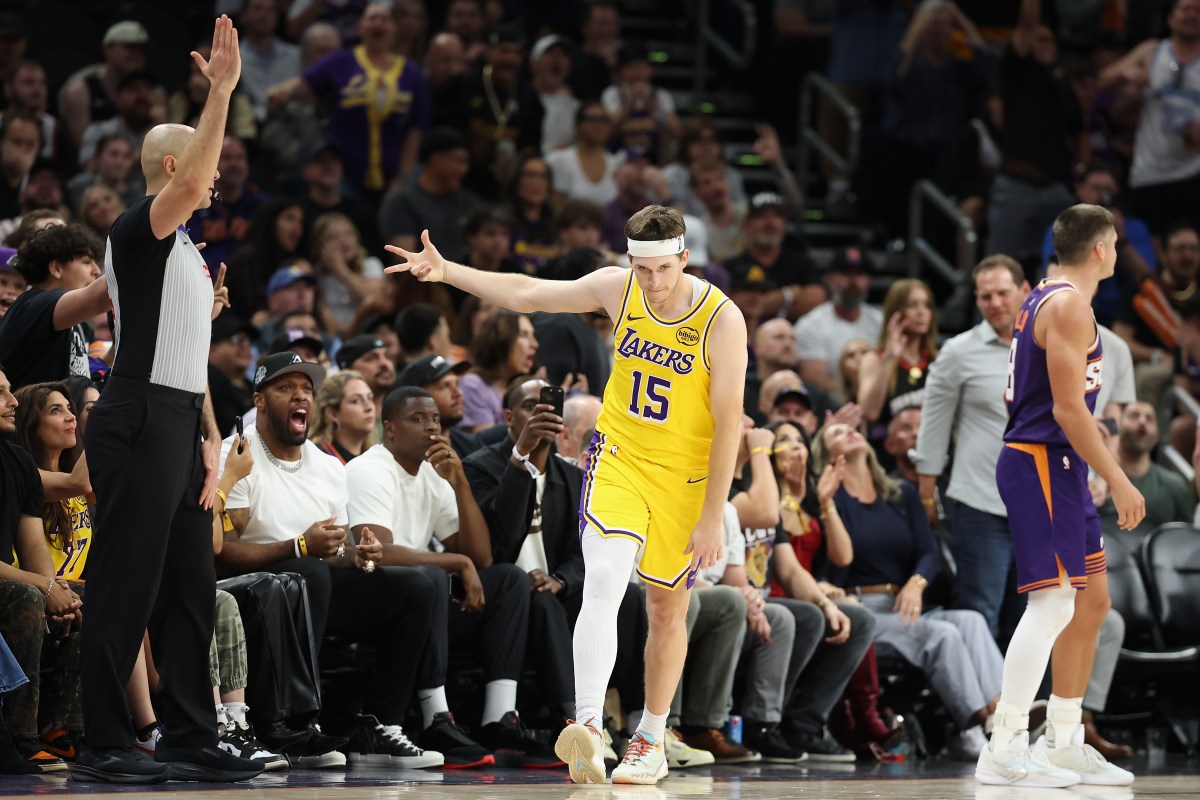 Caesars Sportsbook Promo Code NEWSWK250BM: Claim $250 Bonus For Lakers-Warriors, NBA, CBB Games