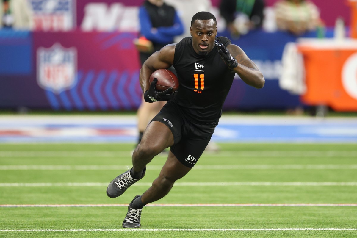 NFL Combine: Fastest 40-Yard Dash Times for RBs NFL Combine: Fastest 40-Yard Dash Times for RBs