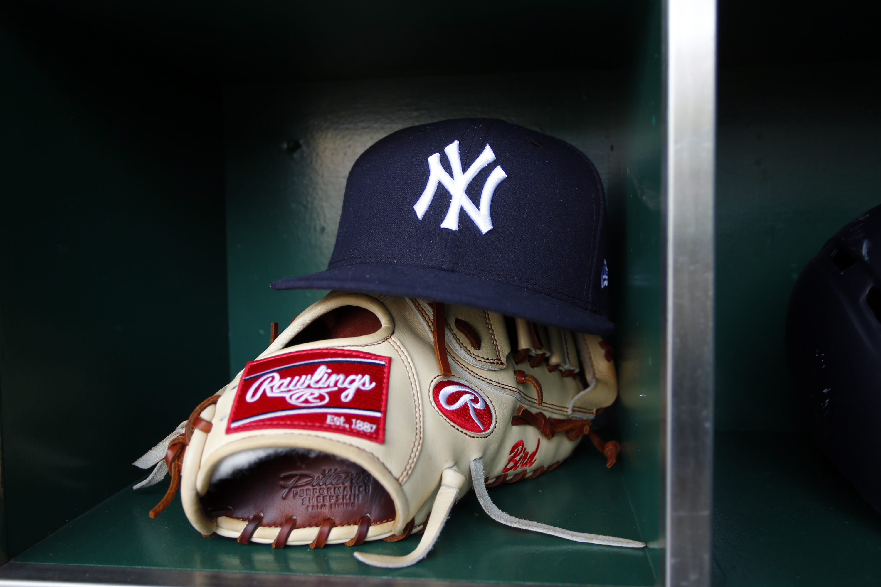 Former Yankees Pitcher, 9-Year MLB Veteran, Dies