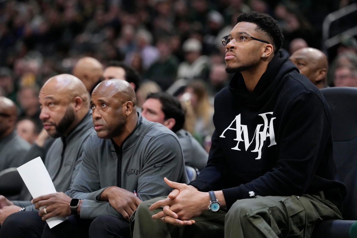 Giannis Antetokounmpo Injury Timeline Revealed Following Trade Deadline Talks