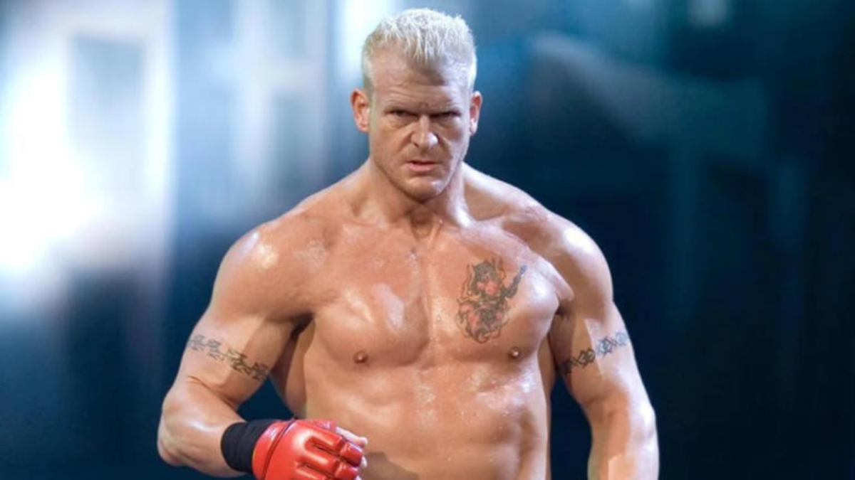 Former WWE star Jon Heidenreich spotted working at Walmart in new photo