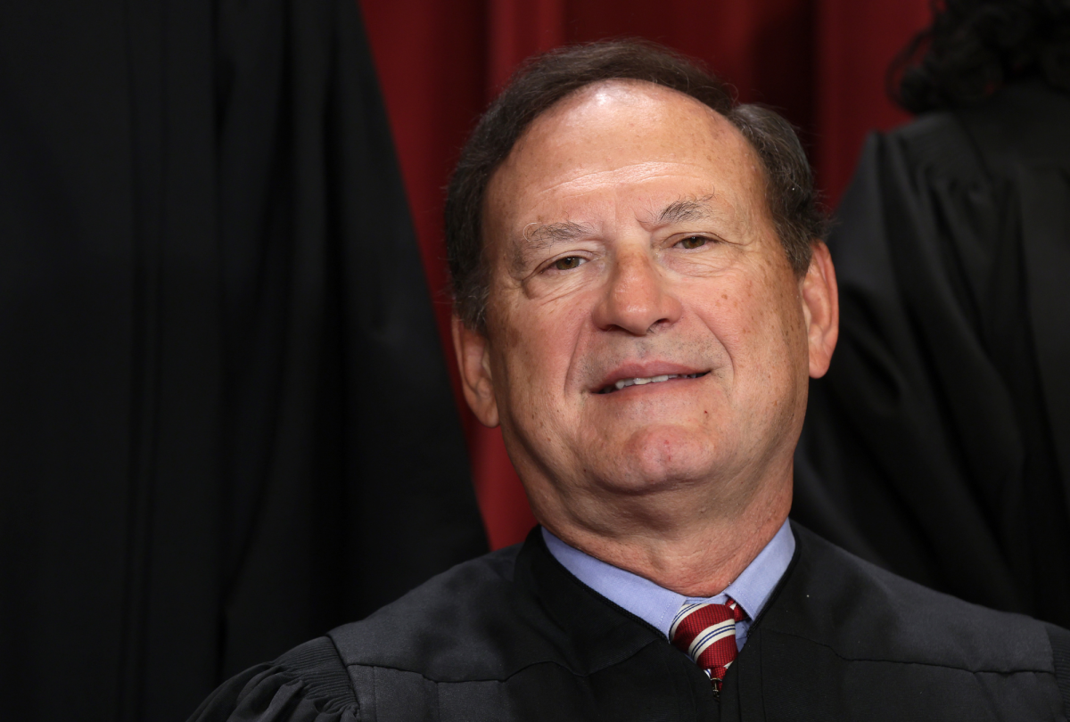 O juiz da Suprema Corte, Alito, pode se aposentar em 2026? O que sabemos