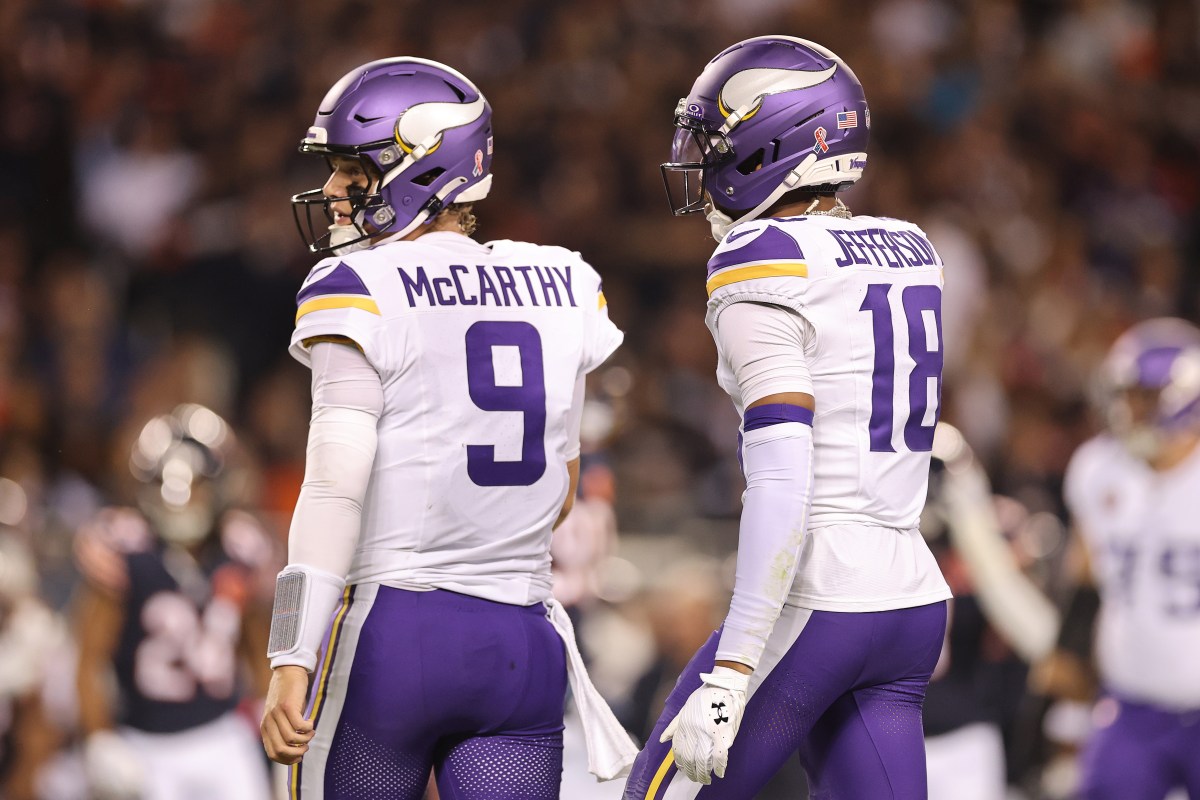 Vikings& 039; Justin Jefferson Drops 2-Word Verdict on JJ McCarthy