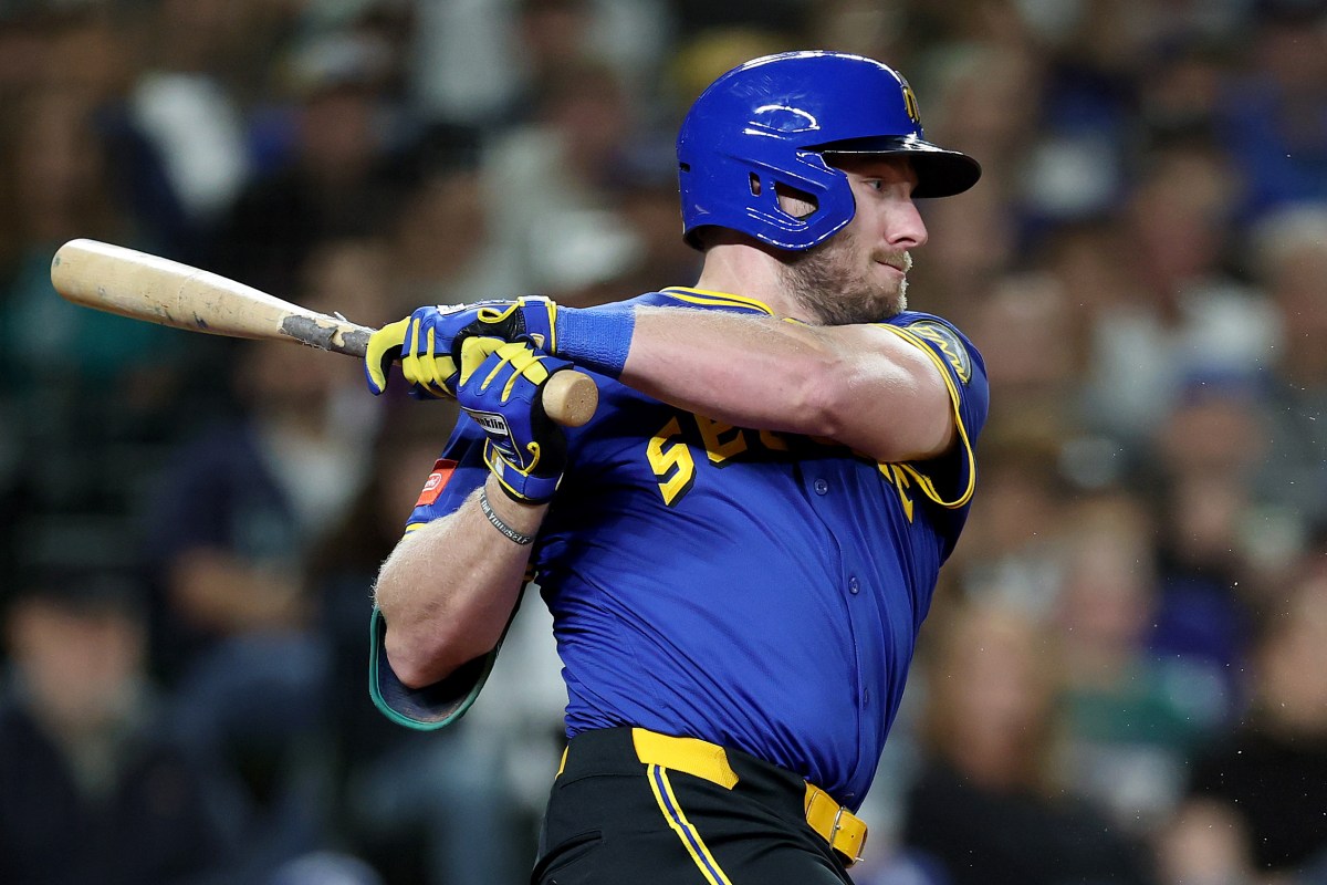 Yankees Urged to Sign $24 Million, 106-HR Catcher to Replace J.C. Escarra